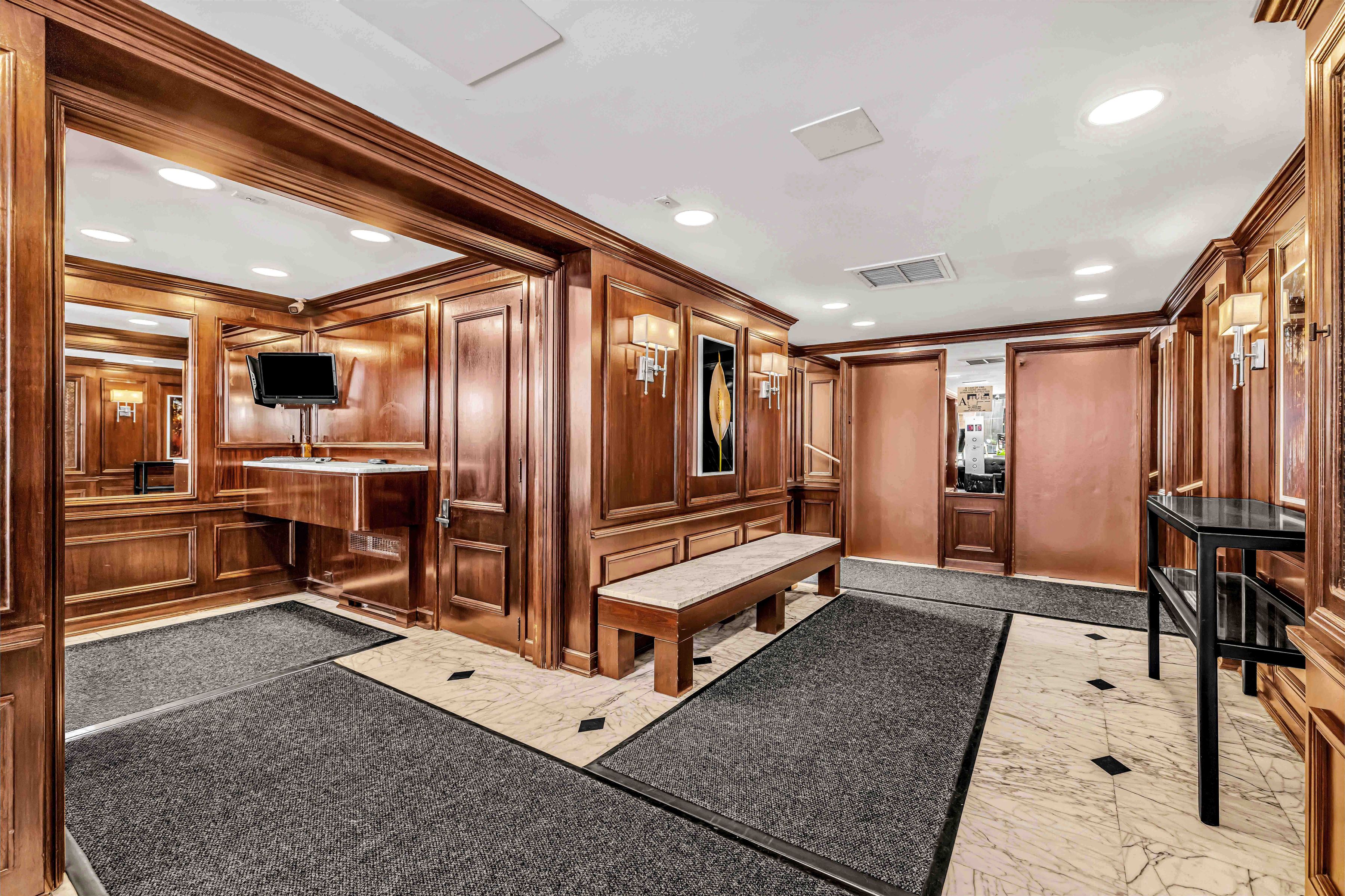  220 East 67th Street - 物件實景