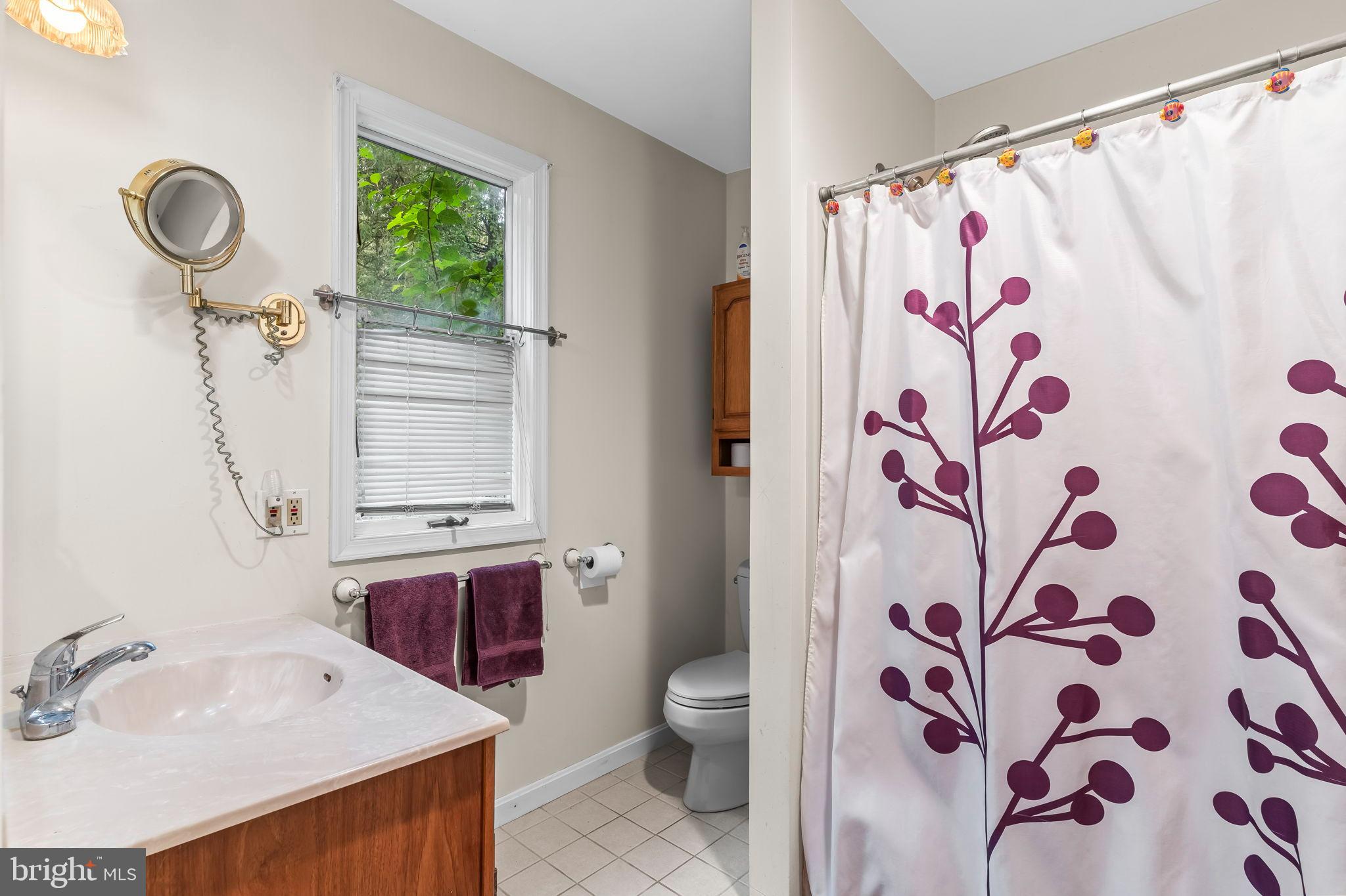 Huntingtown, Maryland, 20639, United States, 5 Bedrooms Bedrooms, ,3 BathroomsBathrooms,Residential,For Sale,1977077