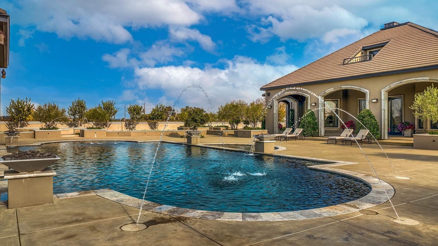 Lodi, California, 95241, United States, 4 Bedrooms Bedrooms, ,6 BathroomsBathrooms,Residential,For Sale,2005753