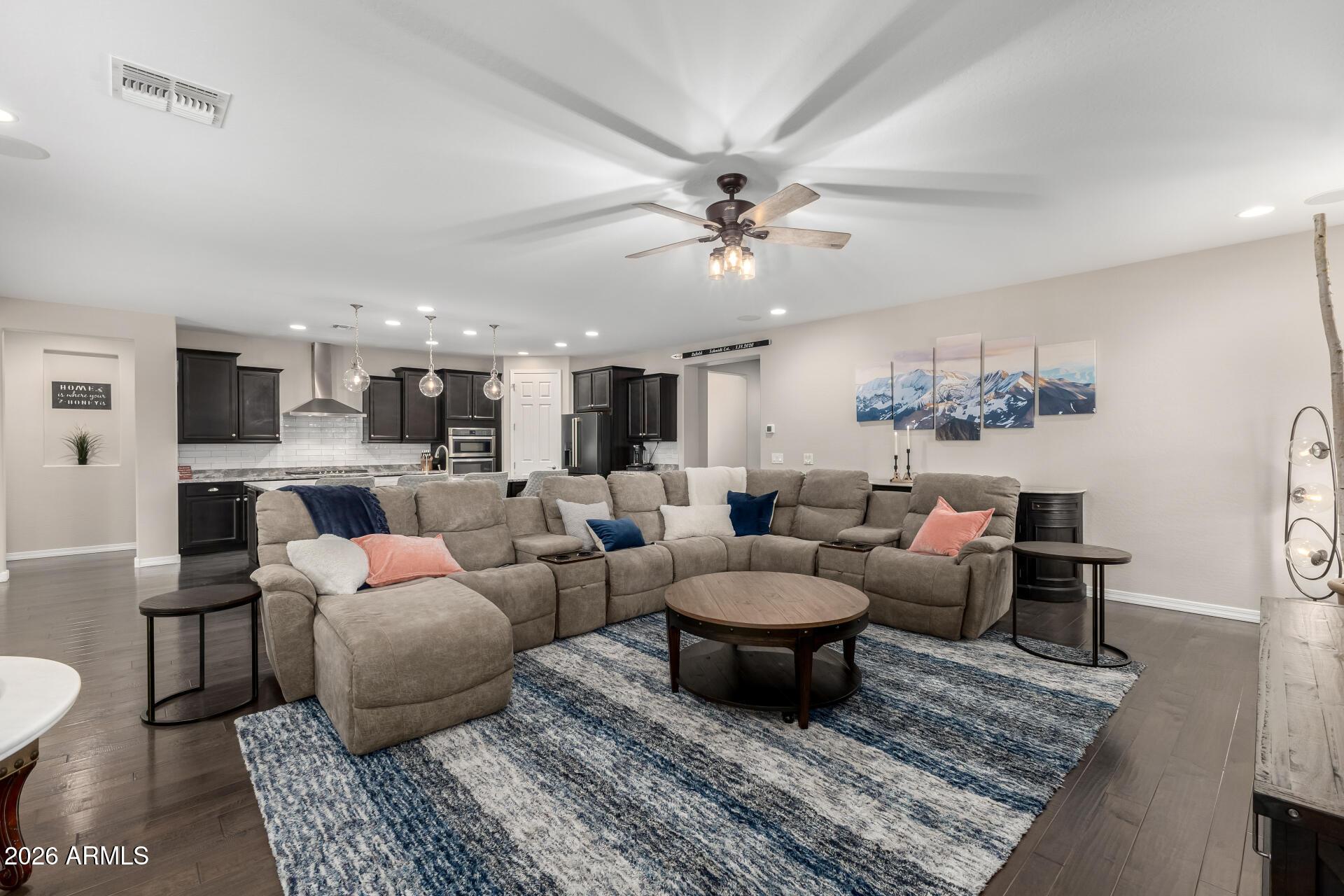 Phoenix, Arizona, 85083, United States, 3 Bedrooms Bedrooms, ,4 BathroomsBathrooms,Residential,For Sale,2013814