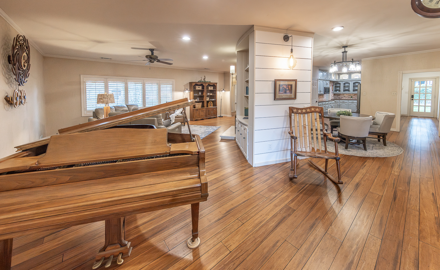 Lubbock, Texas, 79424, United States, 3 Bedrooms Bedrooms, ,3 BathroomsBathrooms,Residential,For Sale,1969049