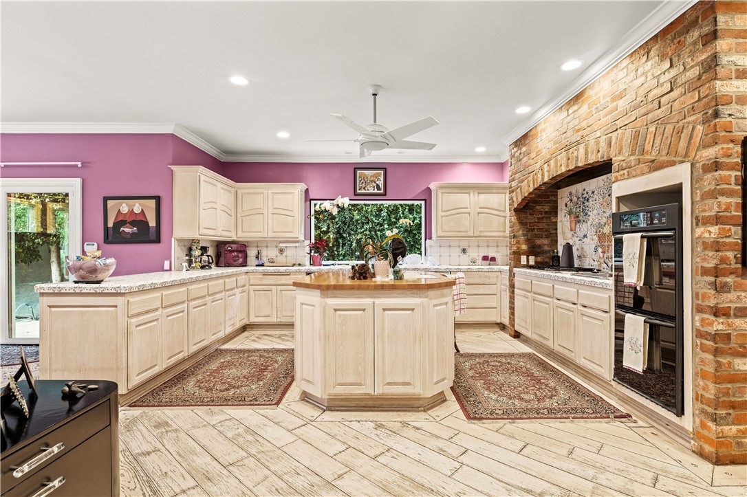 Encino, California, 91436, United States, 6 Bedrooms Bedrooms, ,7 BathroomsBathrooms,Residential,For Sale,1974550