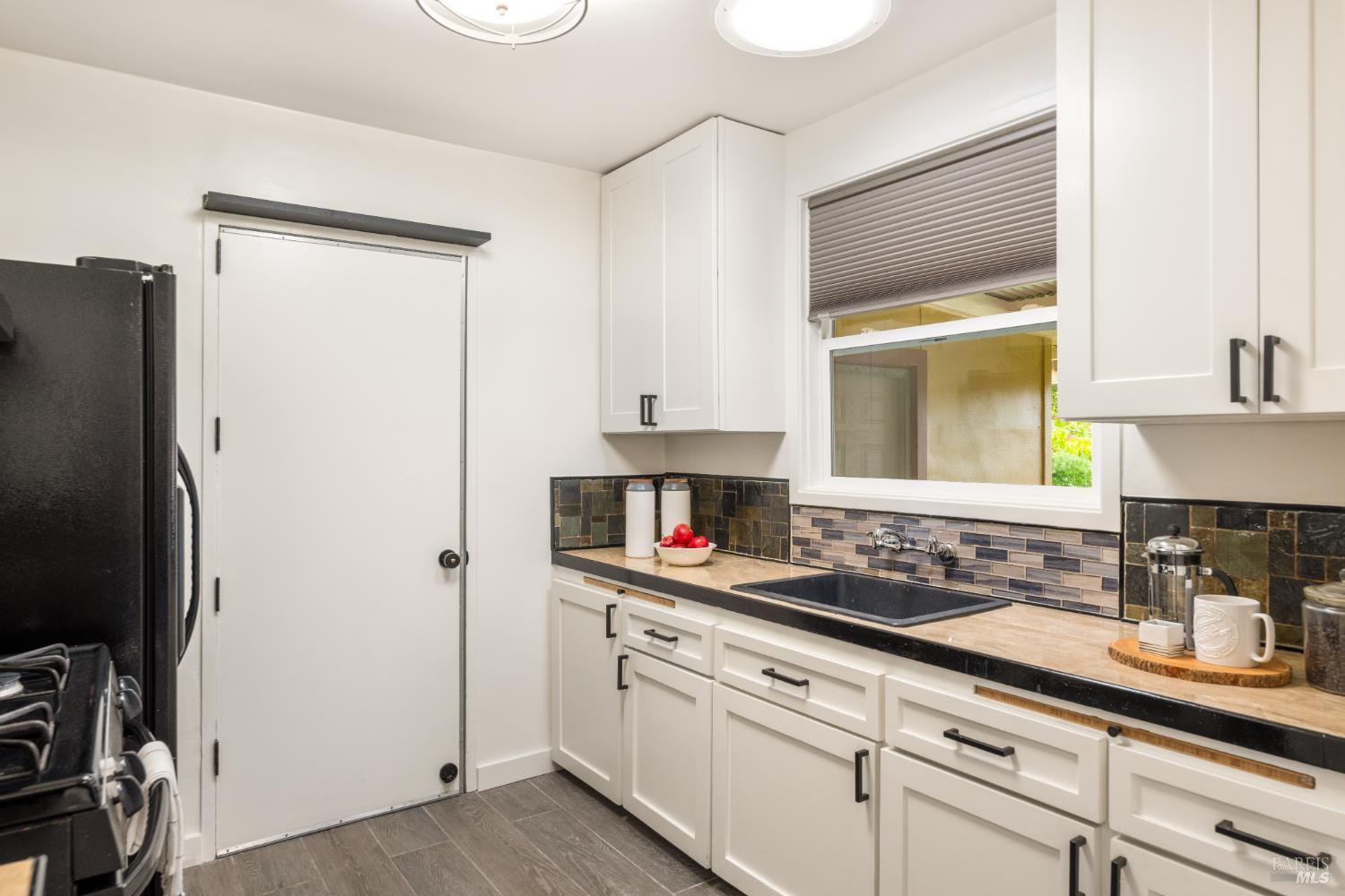 Napa, California, 94558, United States, 2 Bedrooms Bedrooms, ,1 BathroomBathrooms,Residential,For Sale,1947582