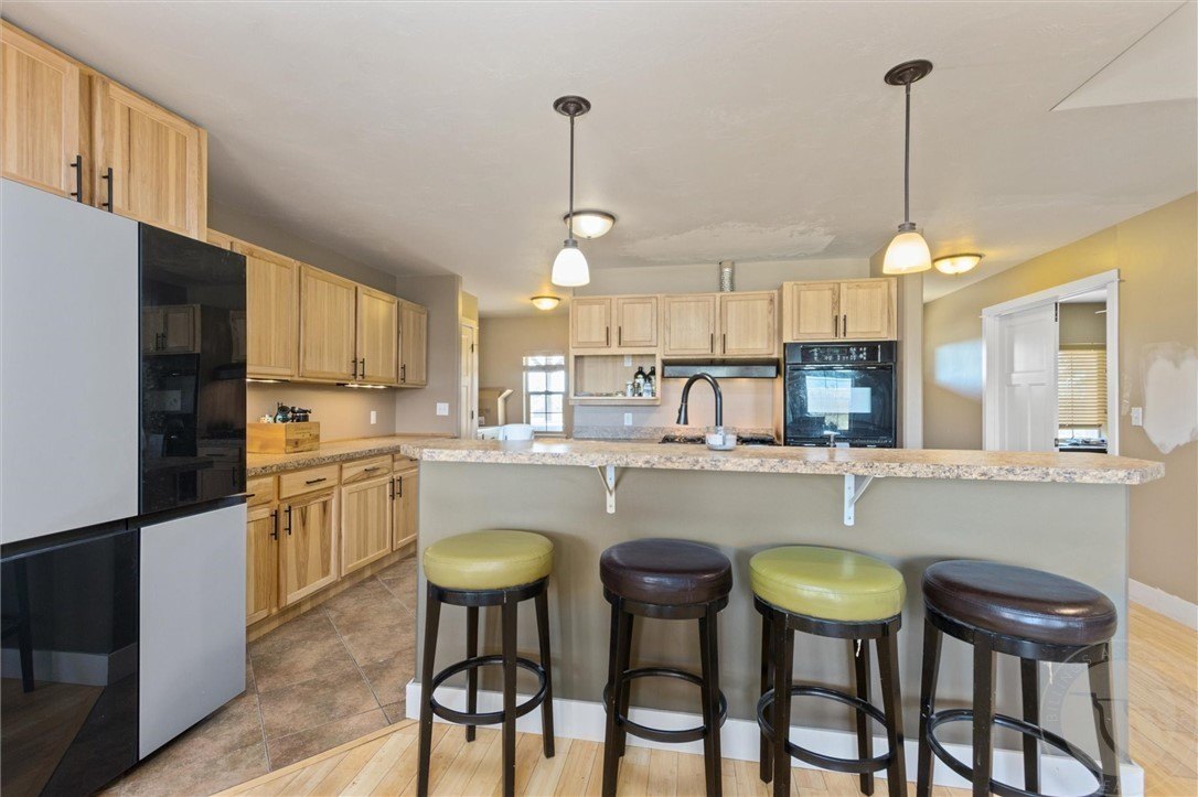 Laurel, Montana, 59044, United States, 4 Bedrooms Bedrooms, ,3 BathroomsBathrooms,Residential,For Sale,1982955