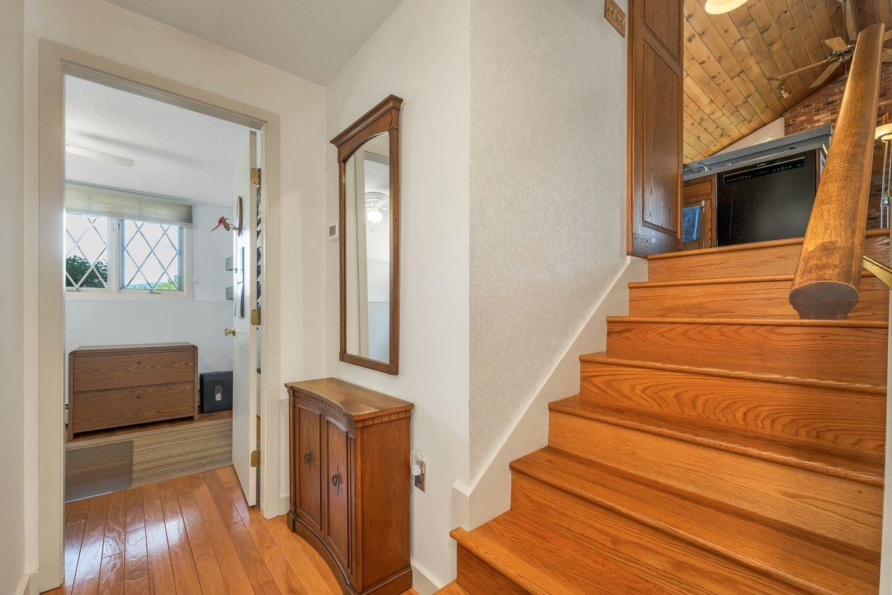 Thornton, New Hampshire, 03285, United States, 3 Bedrooms Bedrooms, ,2 BathroomsBathrooms,Residential,For Sale,1933303