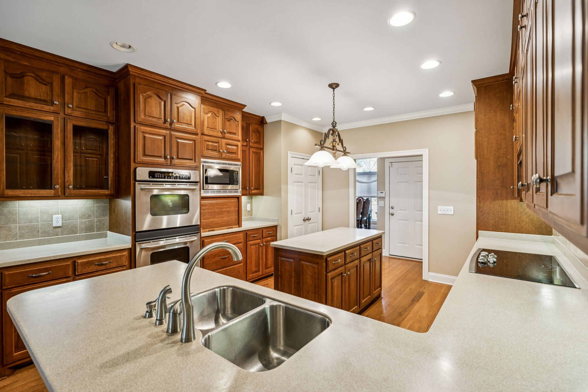 Manchester, Tennessee, 37355, United States, 4 Bedrooms Bedrooms, ,4 BathroomsBathrooms,Residential,For Sale,1937167