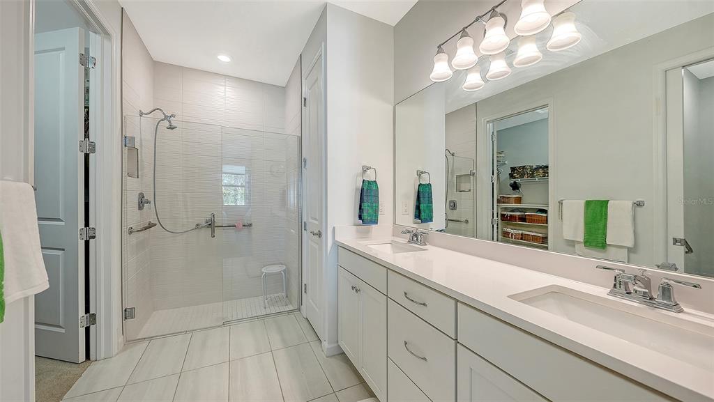 Sarasota, Florida, 34238, United States, 2 Bedrooms Bedrooms, ,2 BathroomsBathrooms,Residential,For Sale,1996184