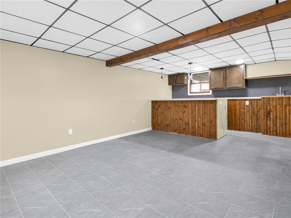 Warwick, Rhode Island, 02889, United States, 3 Bedrooms Bedrooms, ,3 BathroomsBathrooms,Residential,For Sale,2030234