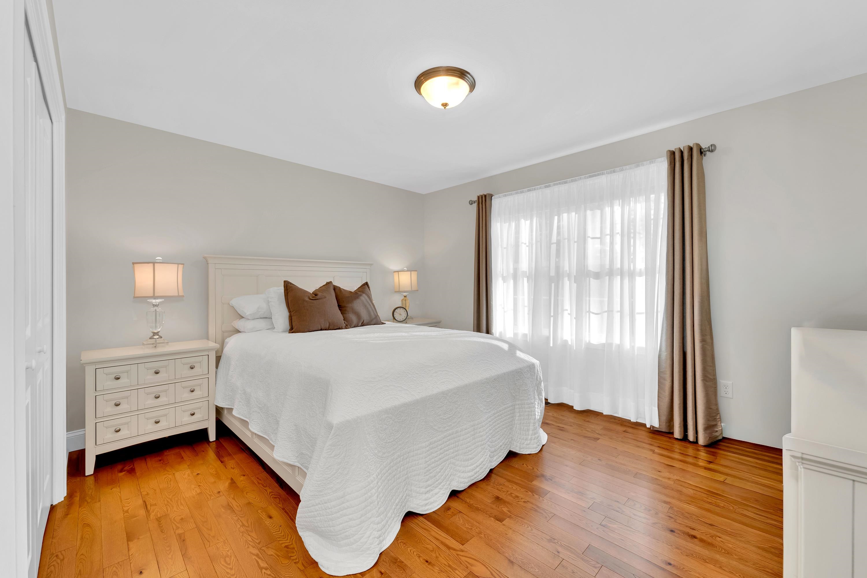 Brentwood, New Hampshire, 03833, United States, 2 Bedrooms Bedrooms, ,2 BathroomsBathrooms,Residential,For Sale,1976209