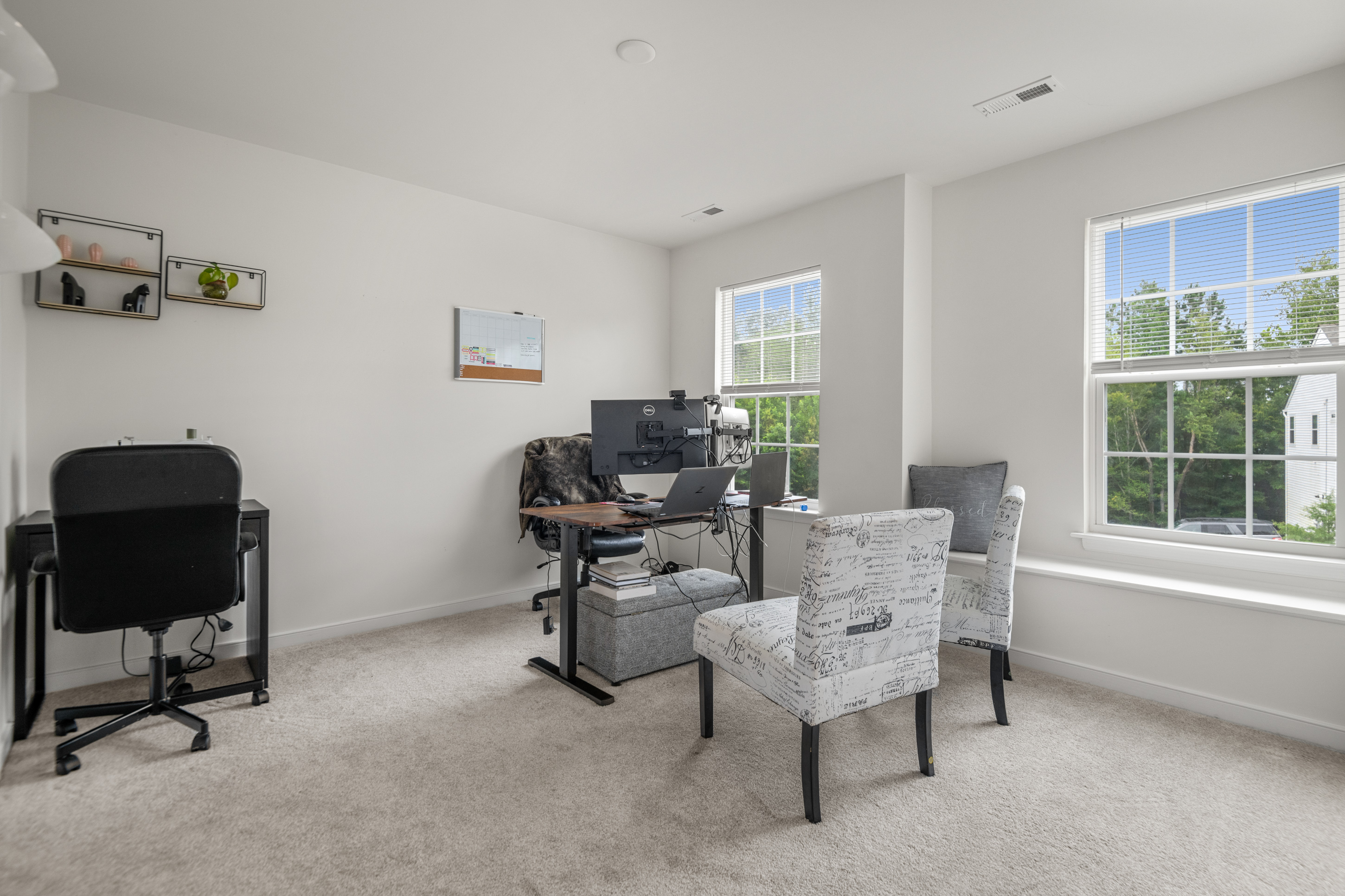 Moseley, Virginia, 23120, United States, 5 Bedrooms Bedrooms, ,3 BathroomsBathrooms,Residential,For Sale,1915307