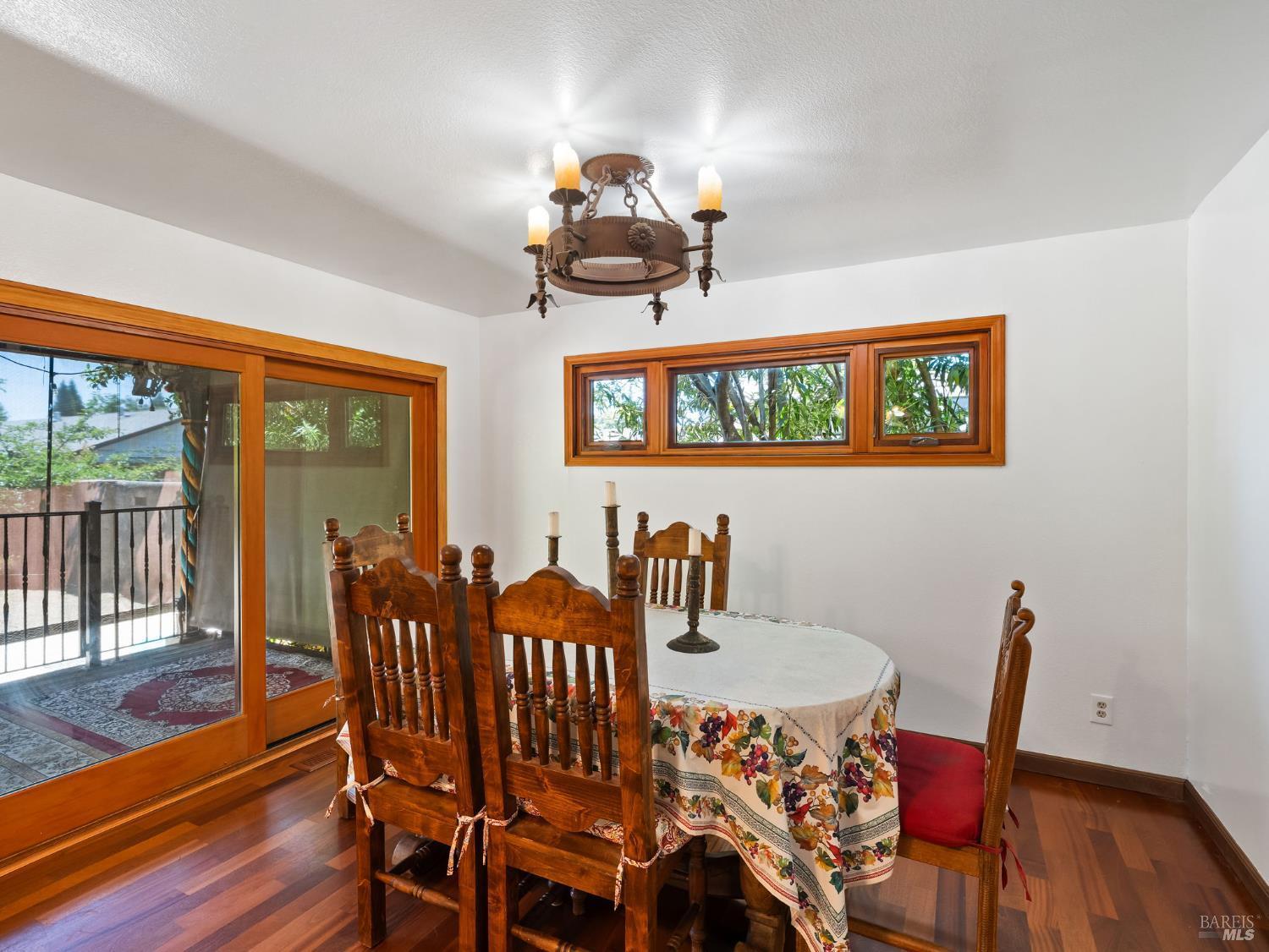 Napa, California, 94558, United States, 3 Bedrooms Bedrooms, ,2 BathroomsBathrooms,Residential,For Sale,1837872