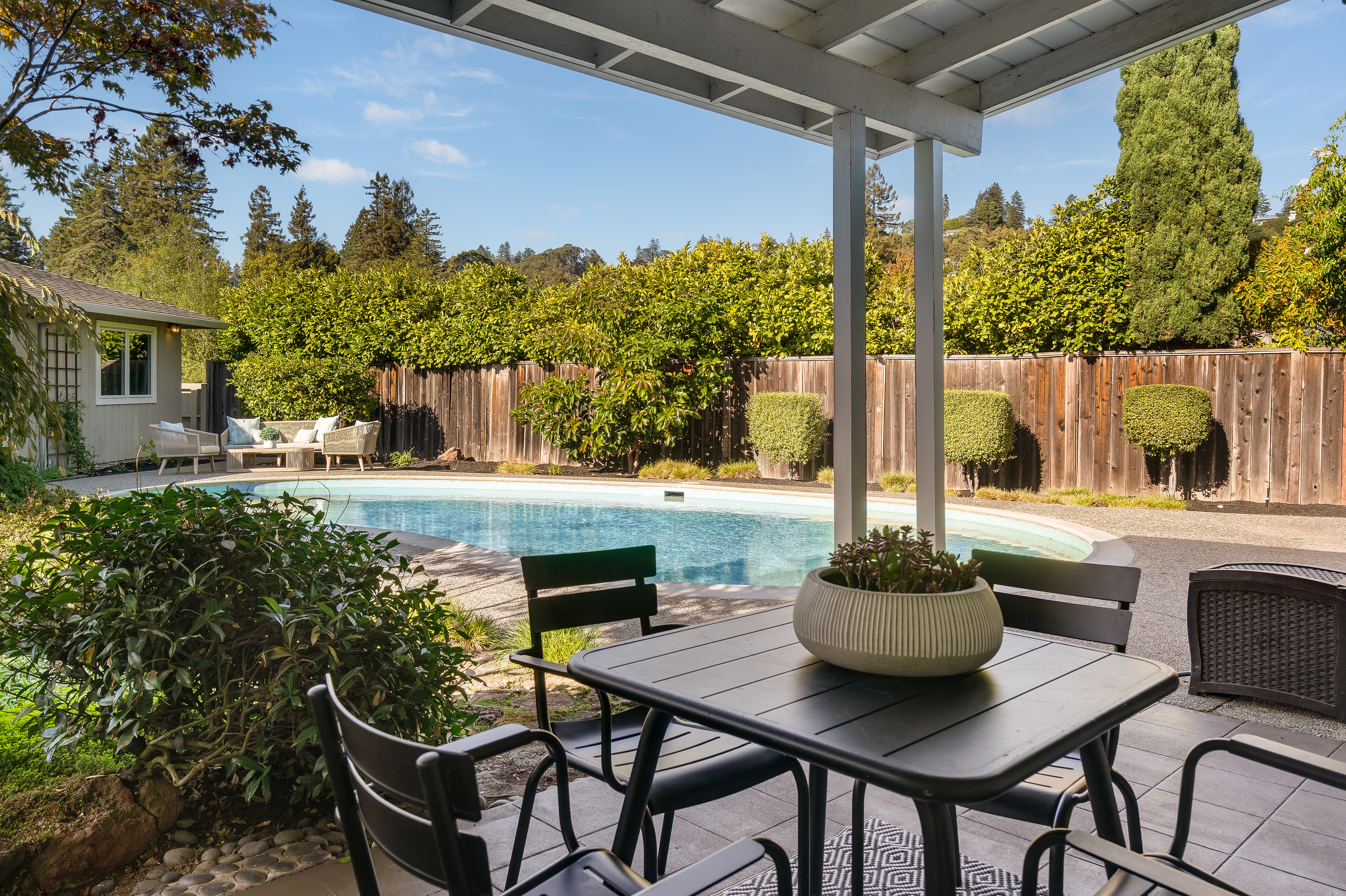  Piedmont Mid-Century Modern “Crescent” Home - 物件實景