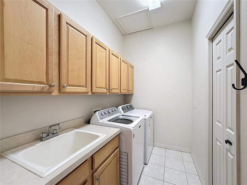 Venice, Florida, 34285, United States, 3 Bedrooms Bedrooms, ,2 BathroomsBathrooms,Residential,For Sale,1902194