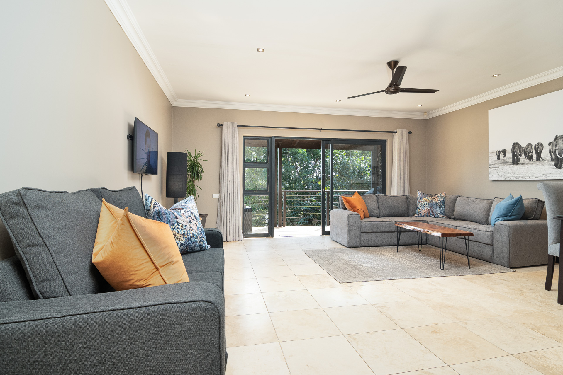  Private Bush Lodge-Inspired Estate Residence on 2,344m² in Simbithi Eco Estate - 物件實景