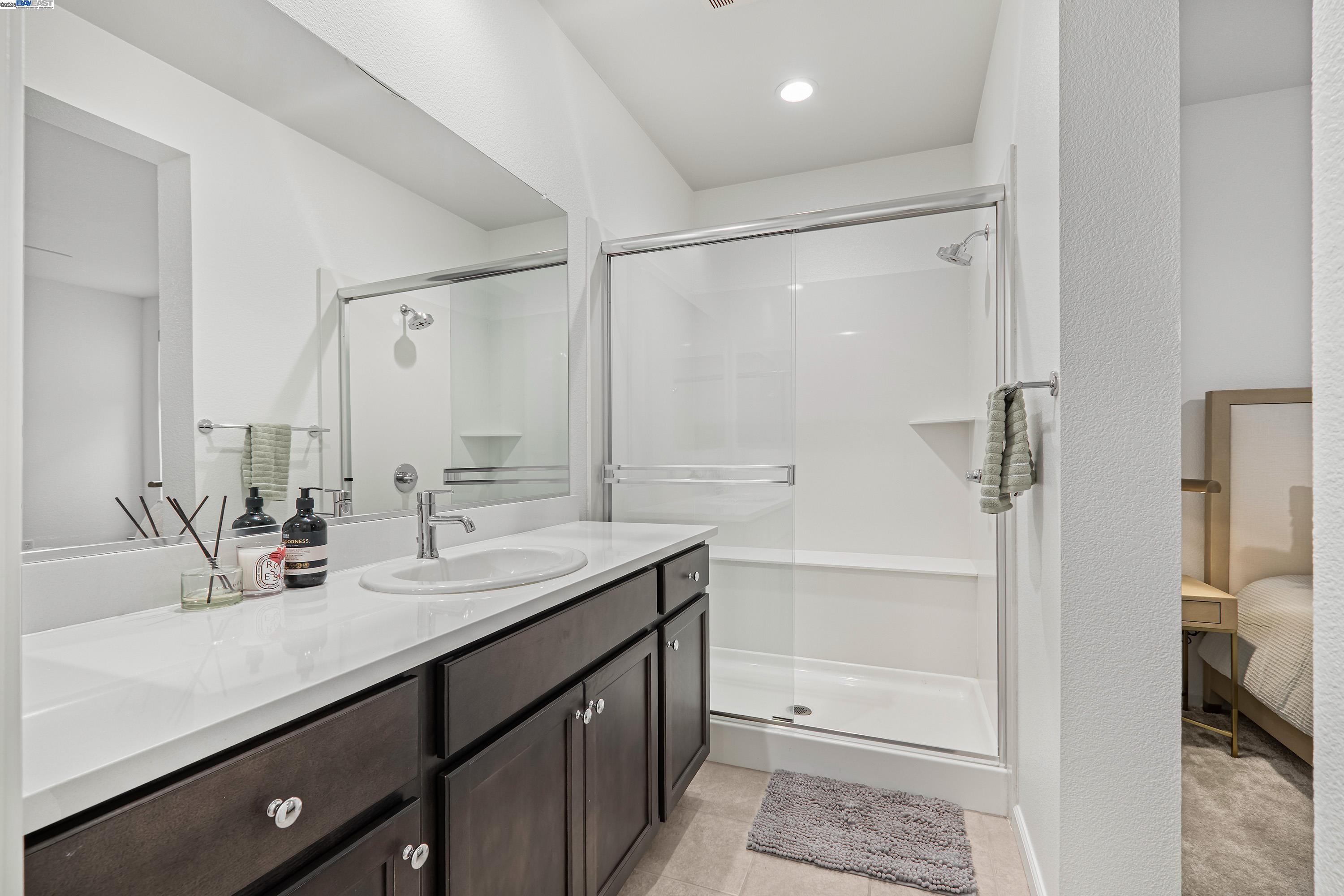 Dublin, California, 94568, United States, 4 Bedrooms Bedrooms, ,3 BathroomsBathrooms,Residential,For Sale,1987697