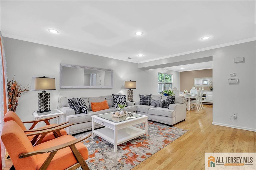 East Brunswick, New Jersey, 08816, United States, 3 Bedrooms Bedrooms, ,3 BathroomsBathrooms,Residential,For Sale,1917391
