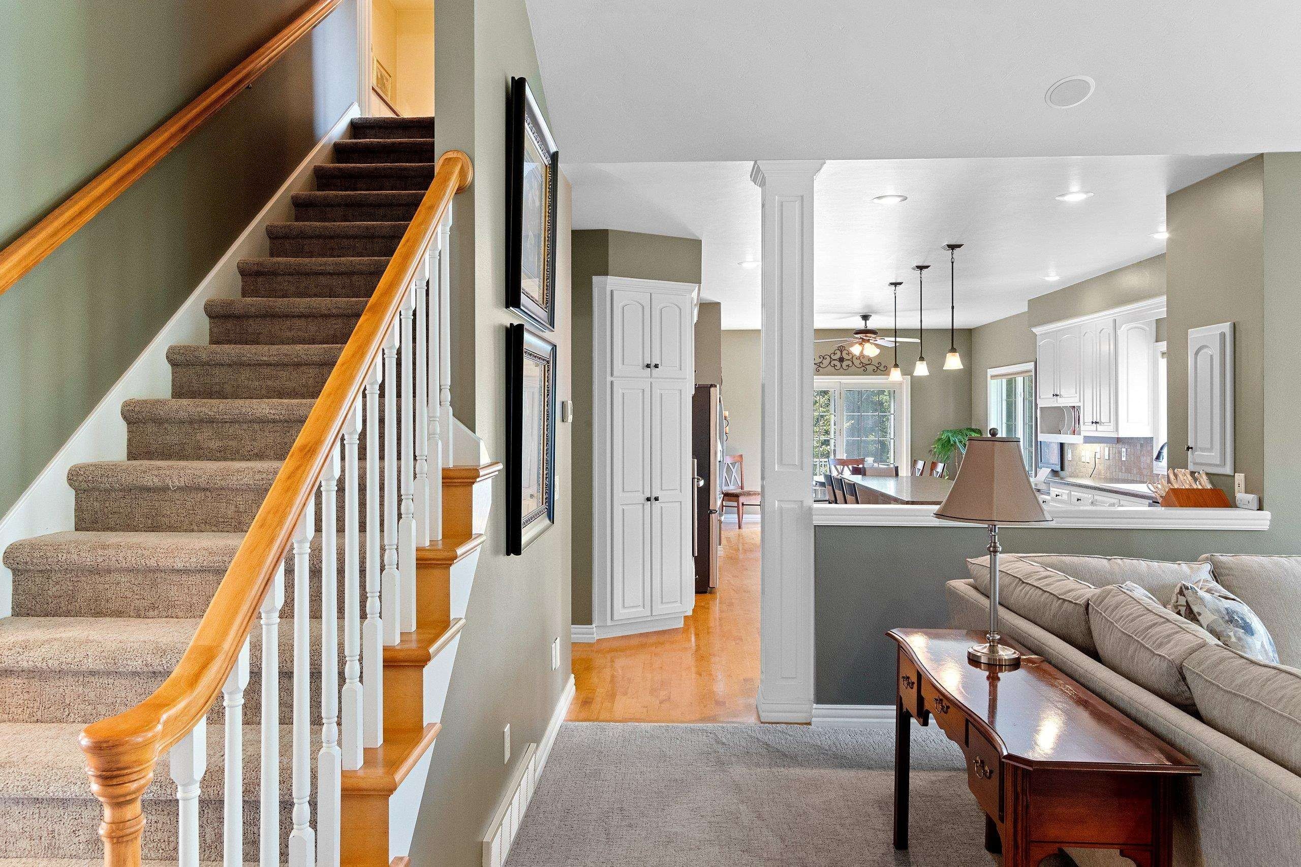 GREEN BAY, Wisconsin, 54302-5254, United States, 5 Bedrooms Bedrooms, ,4 BathroomsBathrooms,Residential,For Sale,1920394
