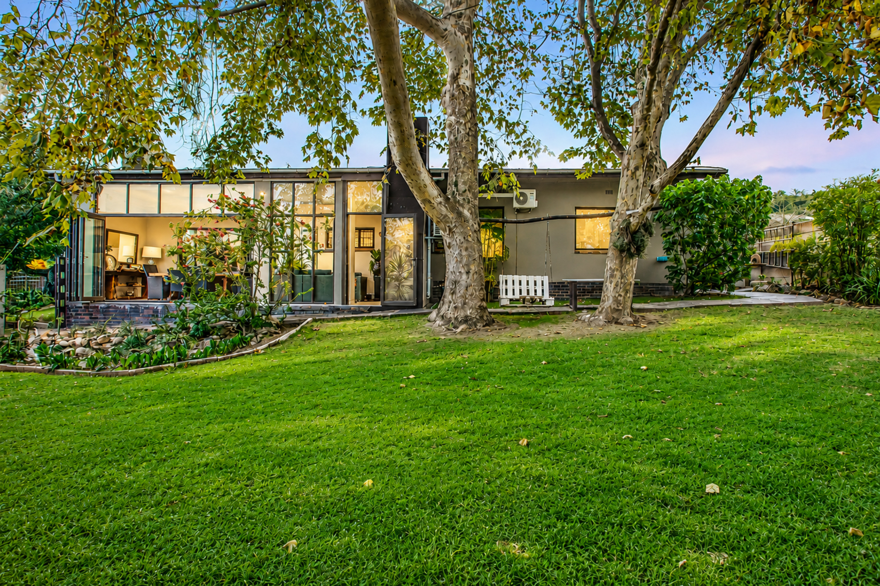  Family home in sought-after Courtrai, Paarl - 物件實景