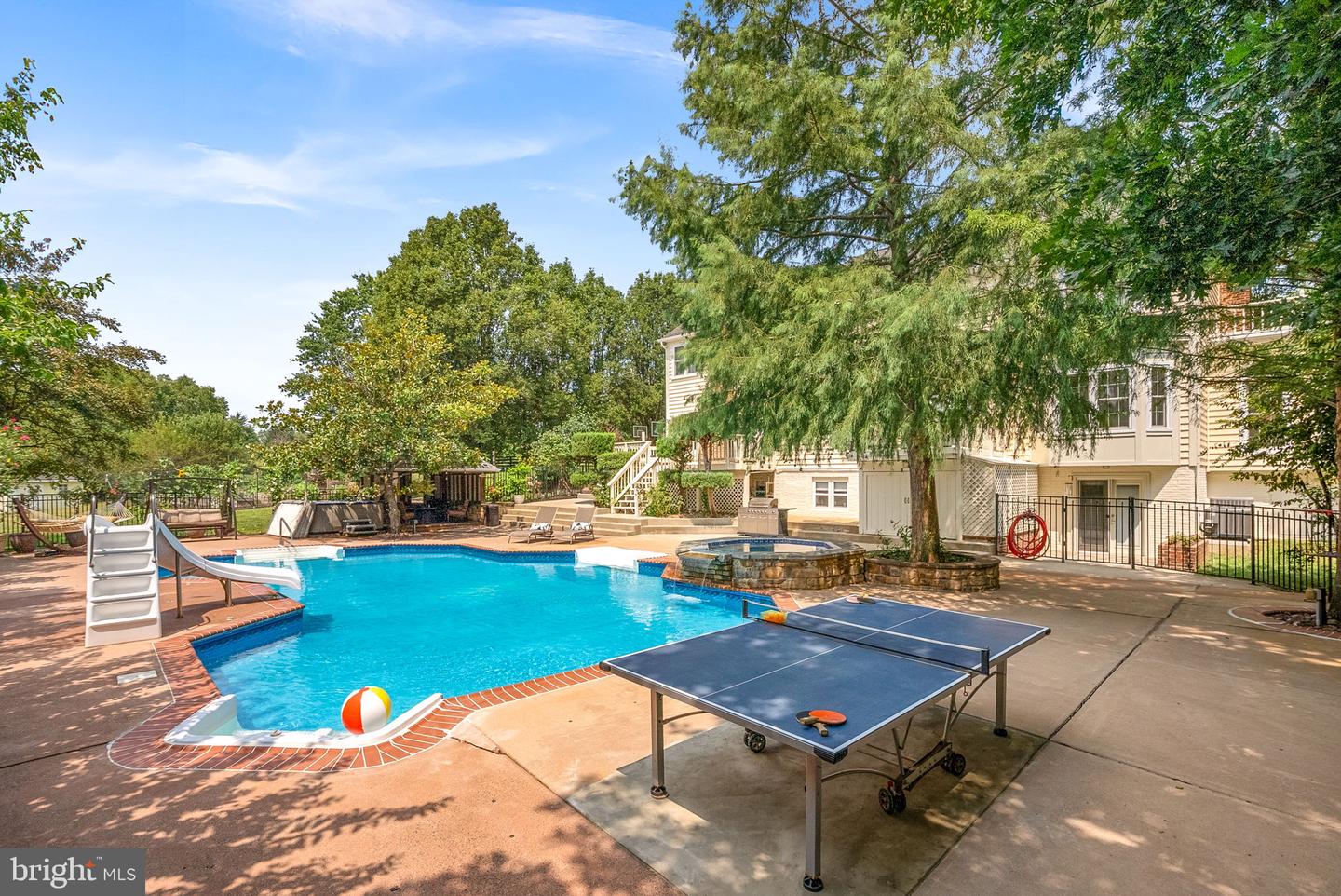 Waterford, Virginia, 20197, United States, 5 Bedrooms Bedrooms, ,4 BathroomsBathrooms,Residential,For Sale,1940957