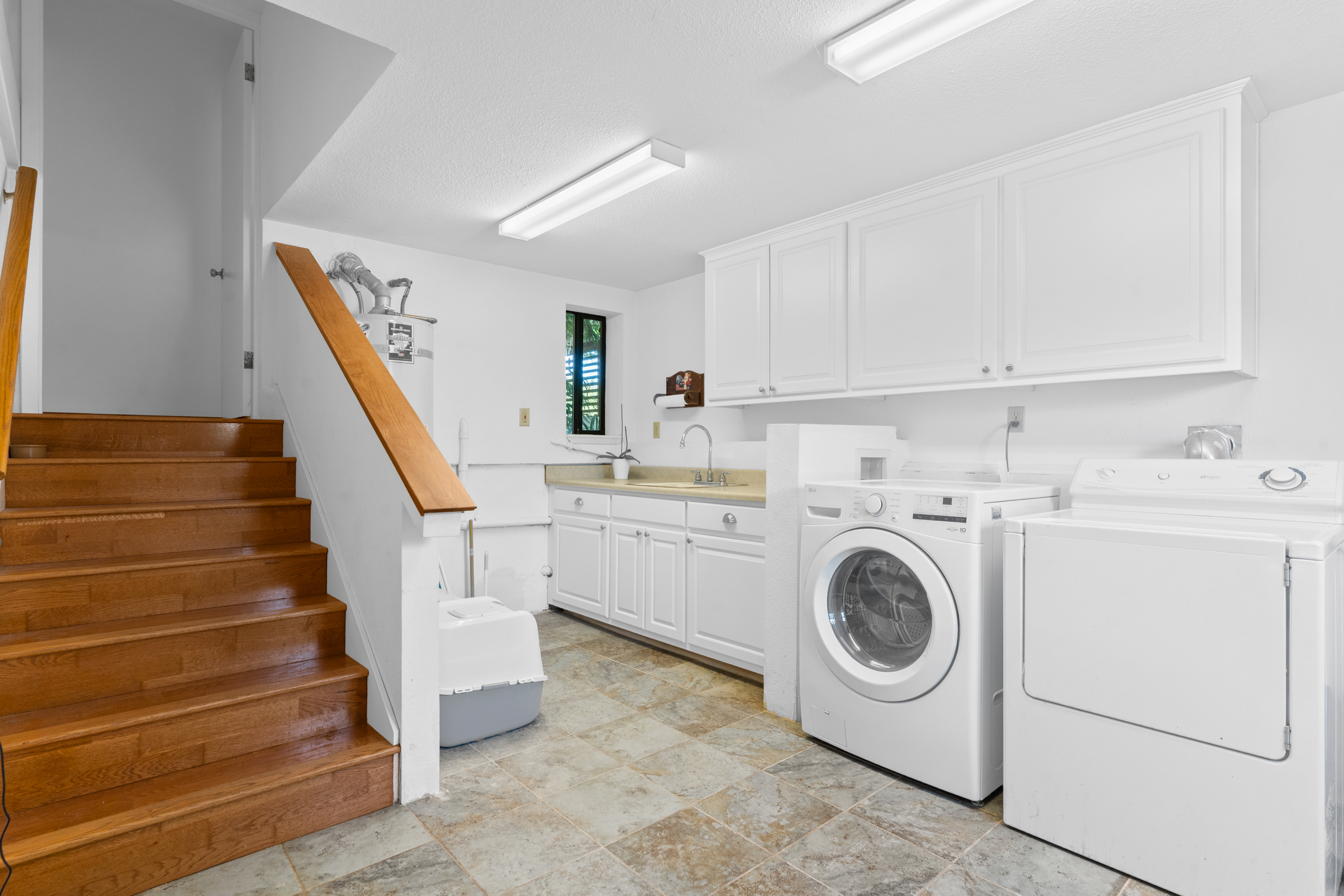  8865 Phoenix Avenue, Fair Oaks, CA 95628 - 物件實景