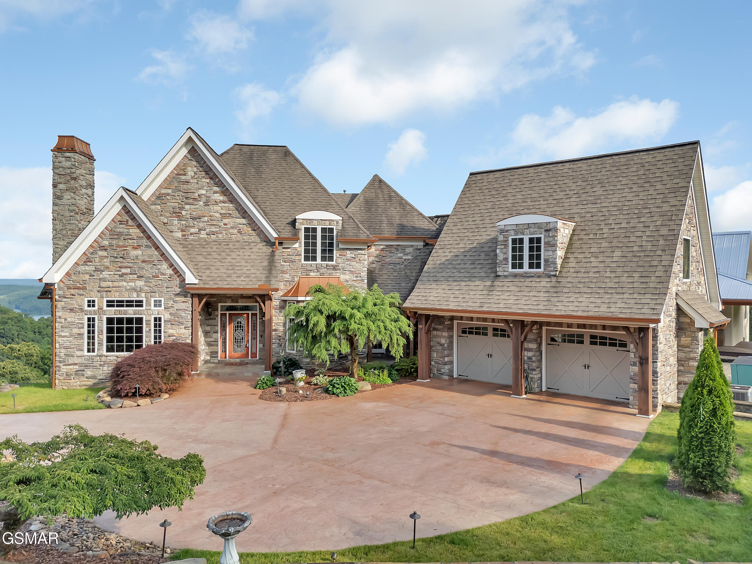 Mooresburg, Tennessee, 37811, United States, 3 Bedrooms Bedrooms, ,5 BathroomsBathrooms,Residential,For Sale,1974875