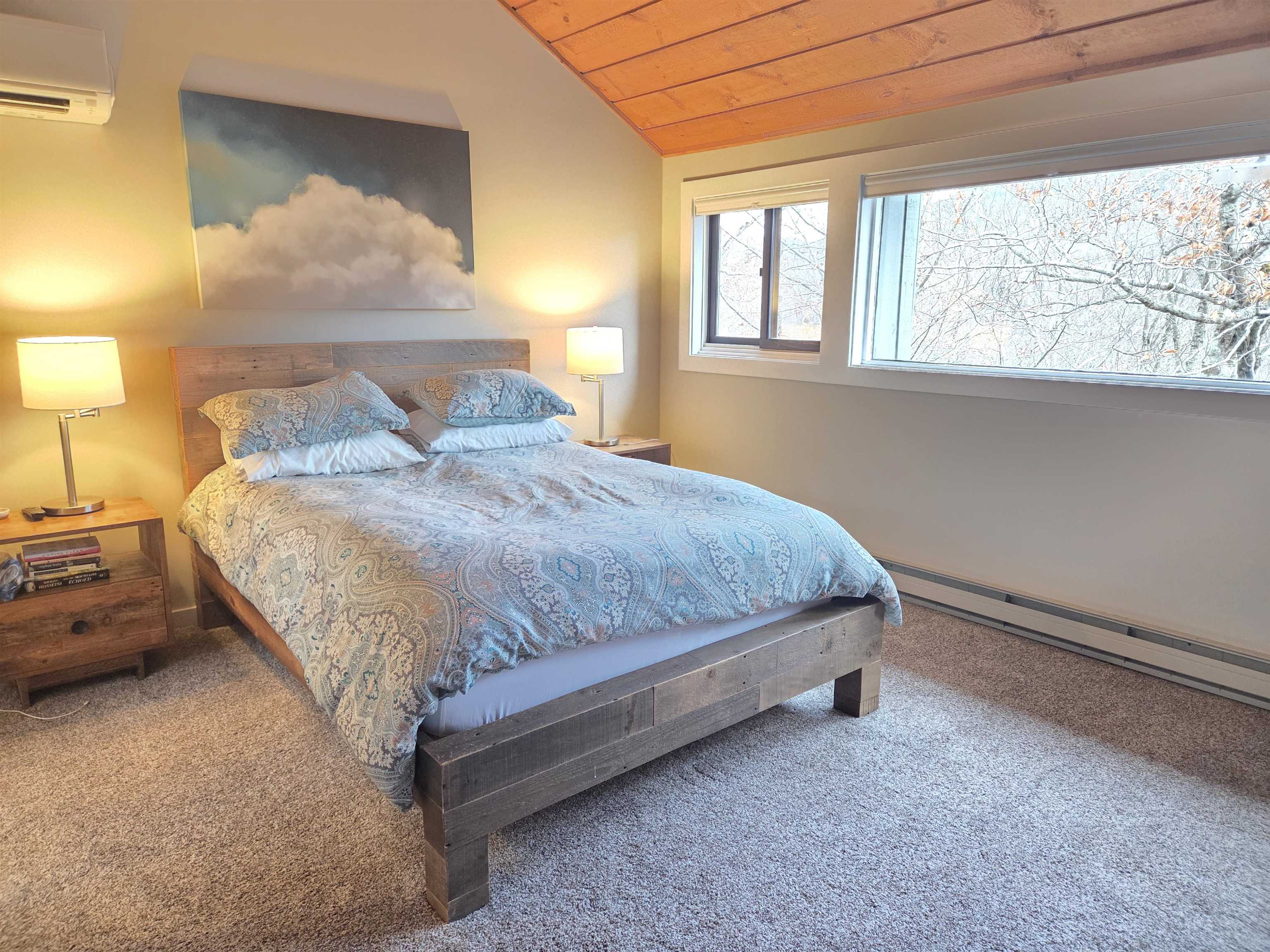 Lincoln, New Hampshire, 03251, United States, 3 Bedrooms Bedrooms, ,2 BathroomsBathrooms,Residential,For Sale,1987969