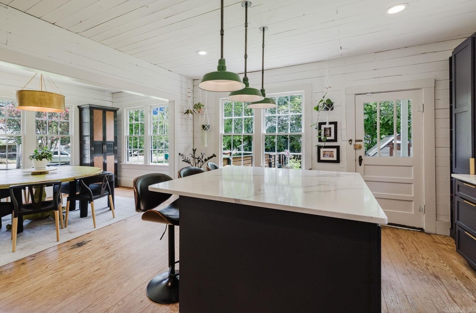 Benton, Arkansas, 72015, United States, 5 Bedrooms Bedrooms, ,3 BathroomsBathrooms,Residential,For Sale,1978778