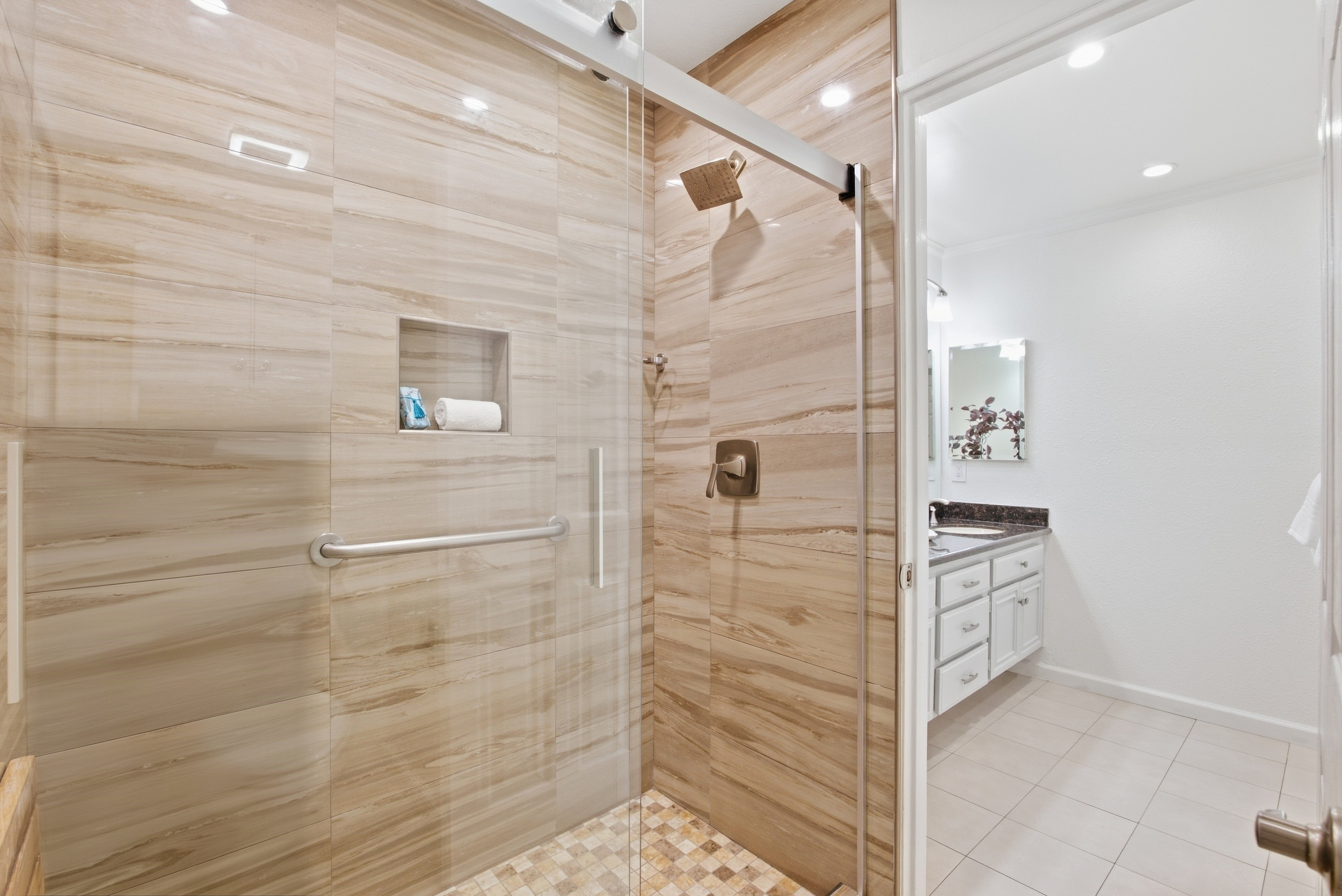  Fantastic Townhome in The City of Good Living - 物件實景