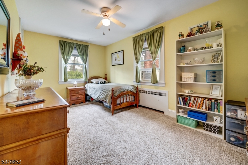 Elizabeth City, New Jersey, 07208, United States, 3 Bedrooms Bedrooms, ,2 BathroomsBathrooms,Residential,For Sale,1926439