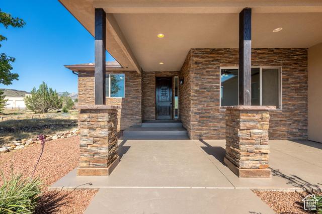 Dammeron Valley, Utah, 84783, United States, 5 Bedrooms Bedrooms, ,3 BathroomsBathrooms,Residential,For Sale,1880462