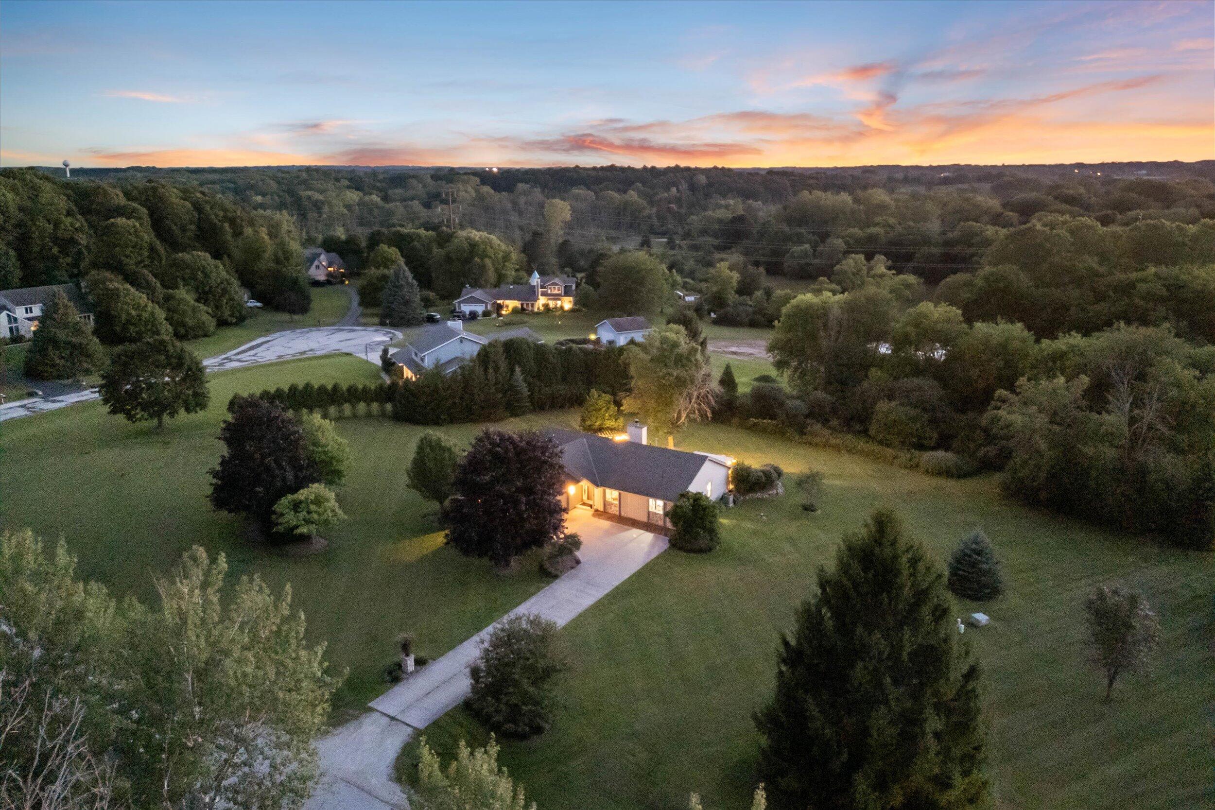 Grafton, Wisconsin, 53024, United States, 3 Bedrooms Bedrooms, ,2 BathroomsBathrooms,Residential,For Sale,1938836