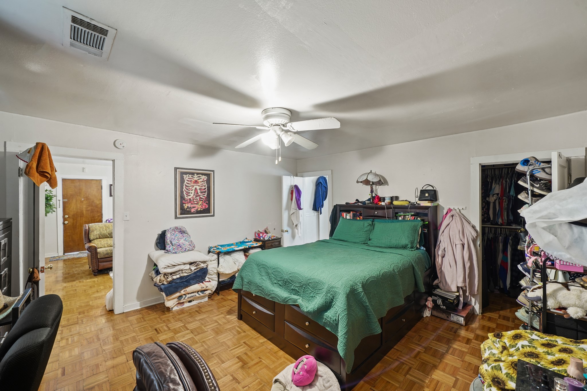 Houston, Texas, 77008, United States, 2 Bedrooms Bedrooms, ,1 BathroomBathrooms,Residential,For Sale,1868340