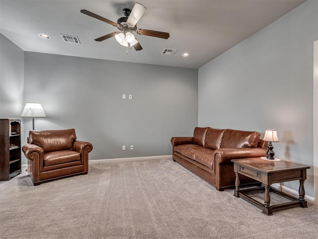Mustang, Oklahoma, 73064, United States, 4 Bedrooms Bedrooms, ,4 BathroomsBathrooms,Residential,For Sale,1908407