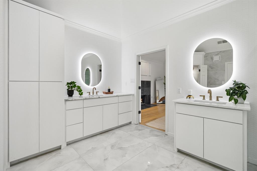 Dallas, Texas, 75287, United States, 5 Bedrooms Bedrooms, ,5 BathroomsBathrooms,Residential,For Sale,2003139