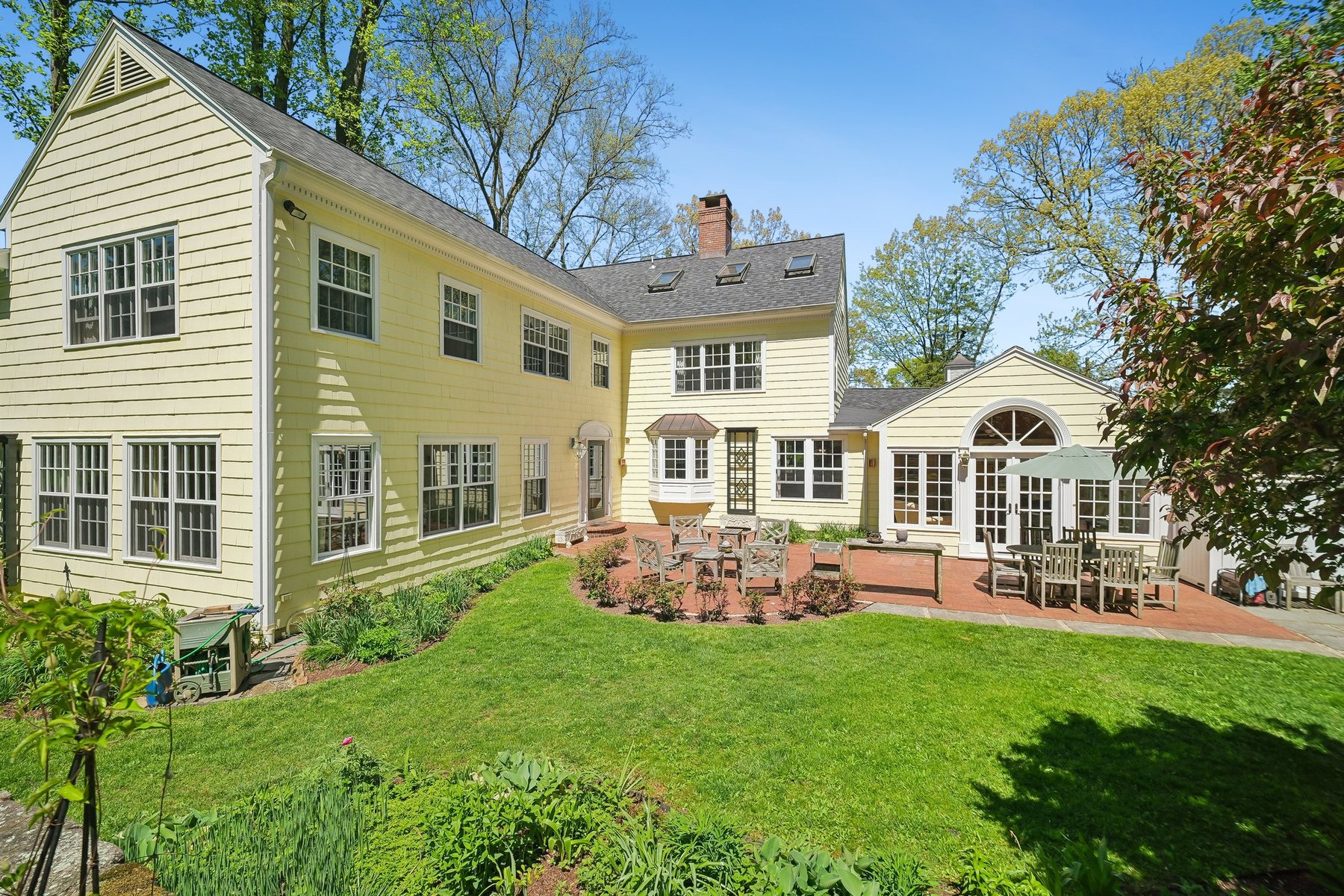 Beautifully Renovated Colonial is a Garden Lover