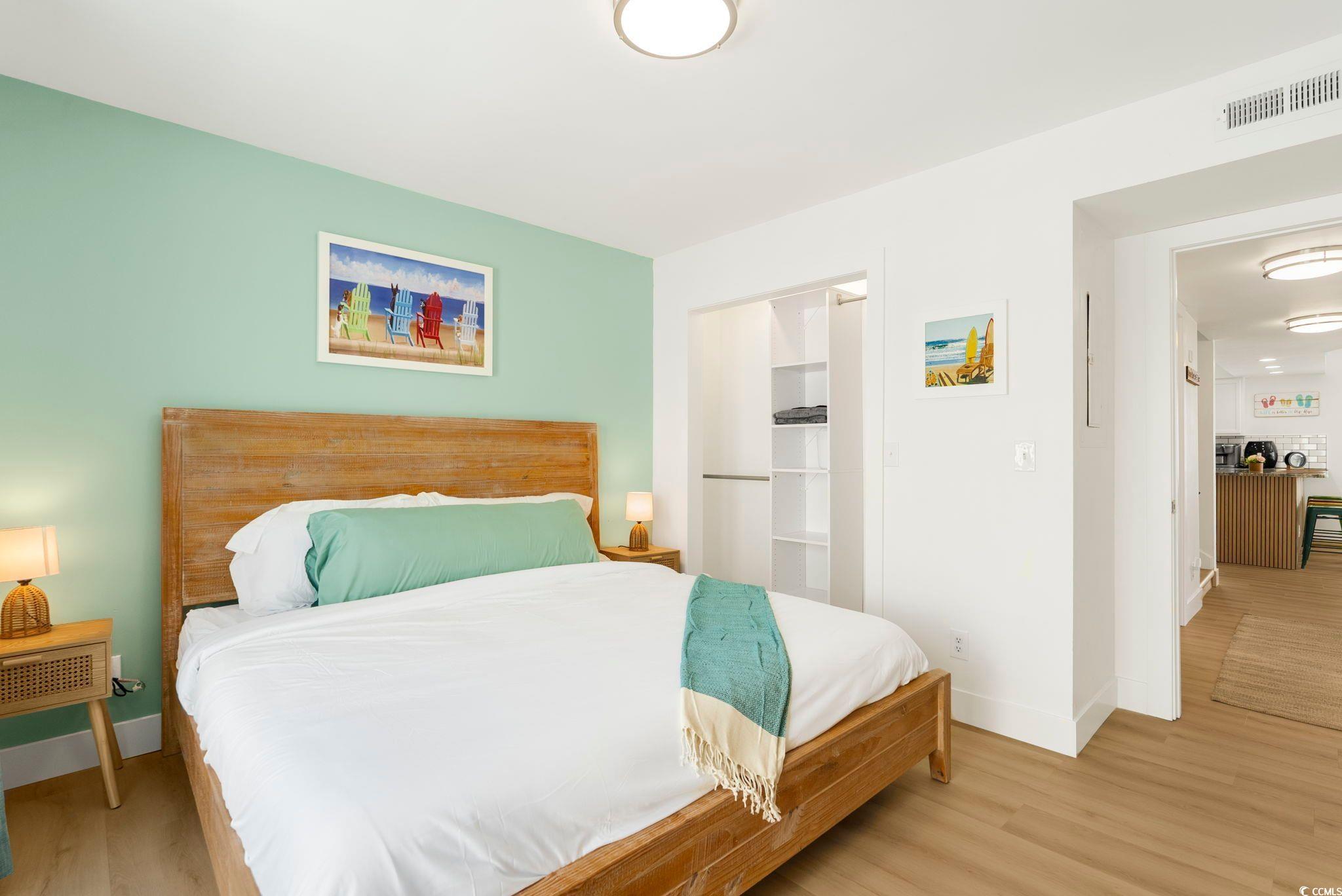 North Myrtle Beach, South Carolina, 29582, United States, 6 Bedrooms Bedrooms, ,4 BathroomsBathrooms,Residential,For Sale,1979698