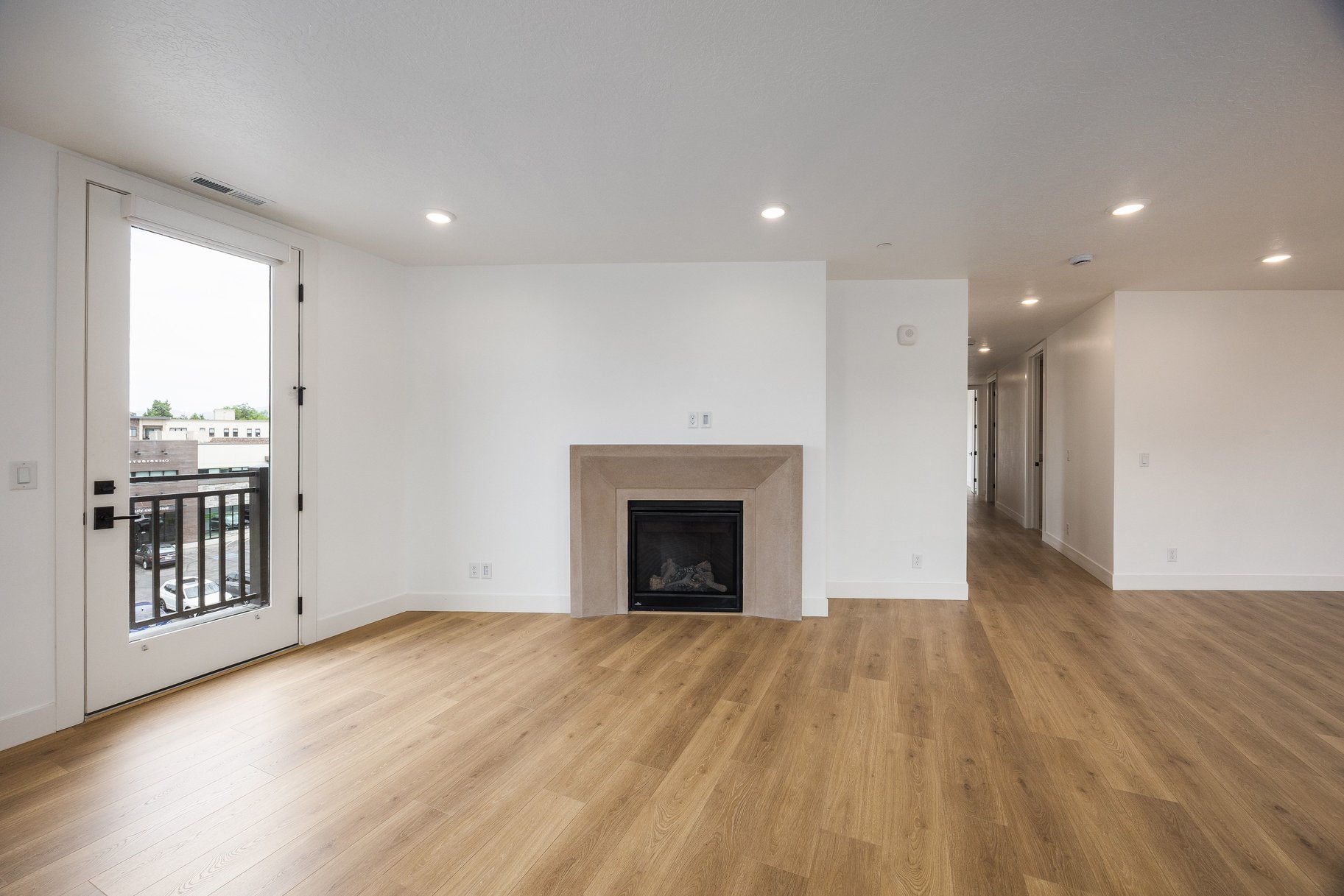  Newly Released Penthouse-Style Living in The Heart of Holladay Village - 物件實景