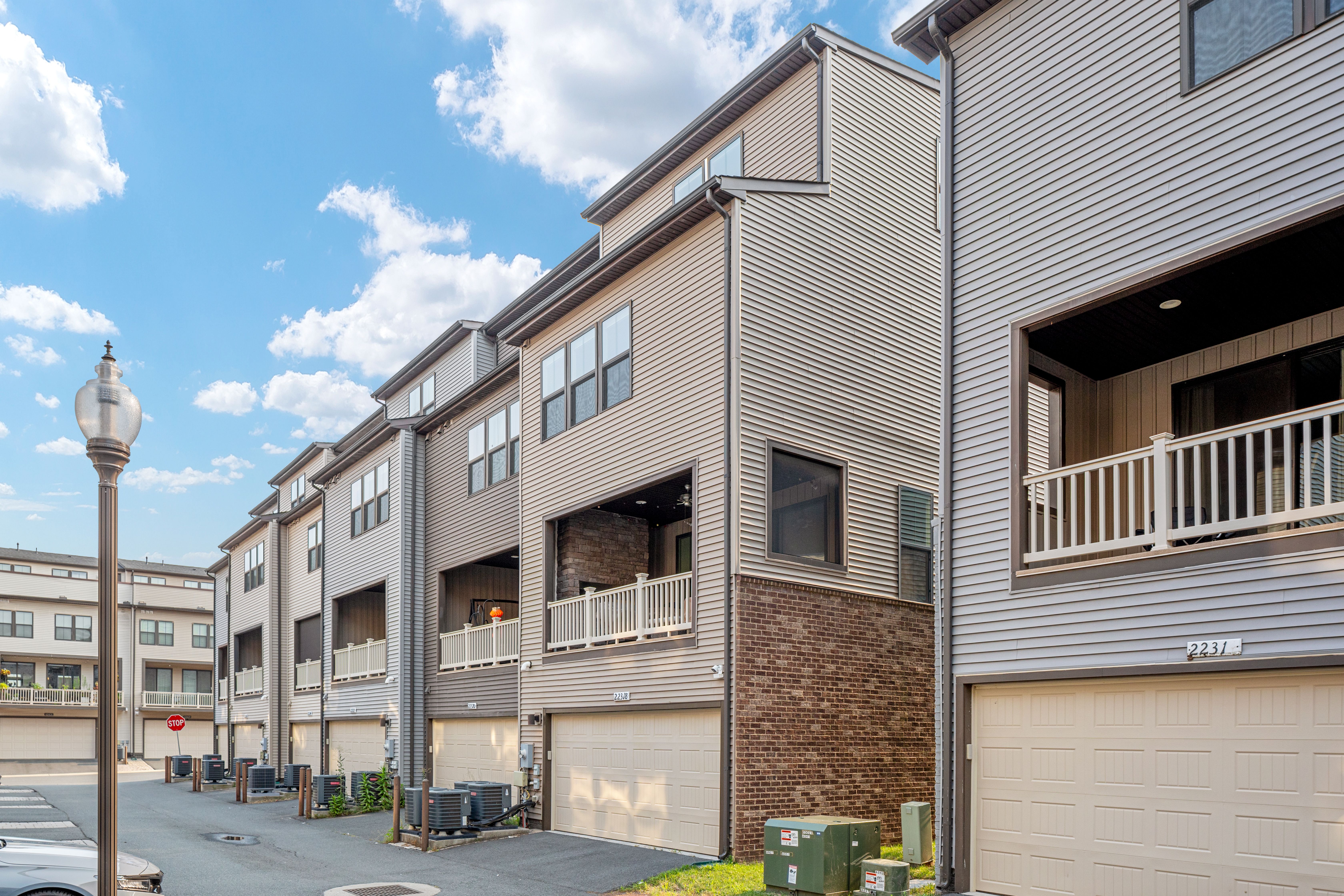  22318 Tees Terrace, Ashburn, VA, 20148 - 物件實景