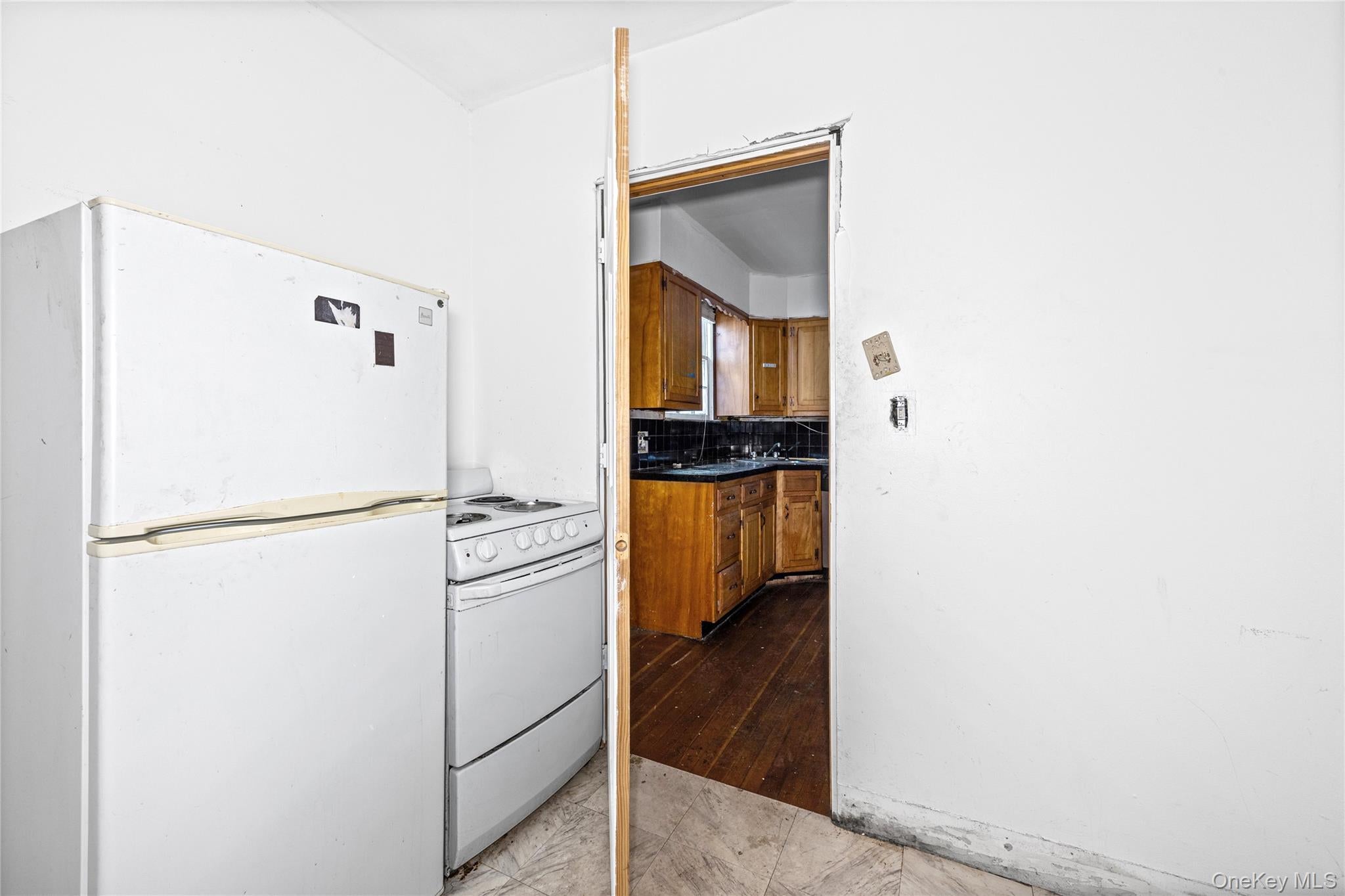 Uniondale, New York, 11553, United States, 4 Bedrooms Bedrooms, ,3 BathroomsBathrooms,Residential,For Sale,2049271
