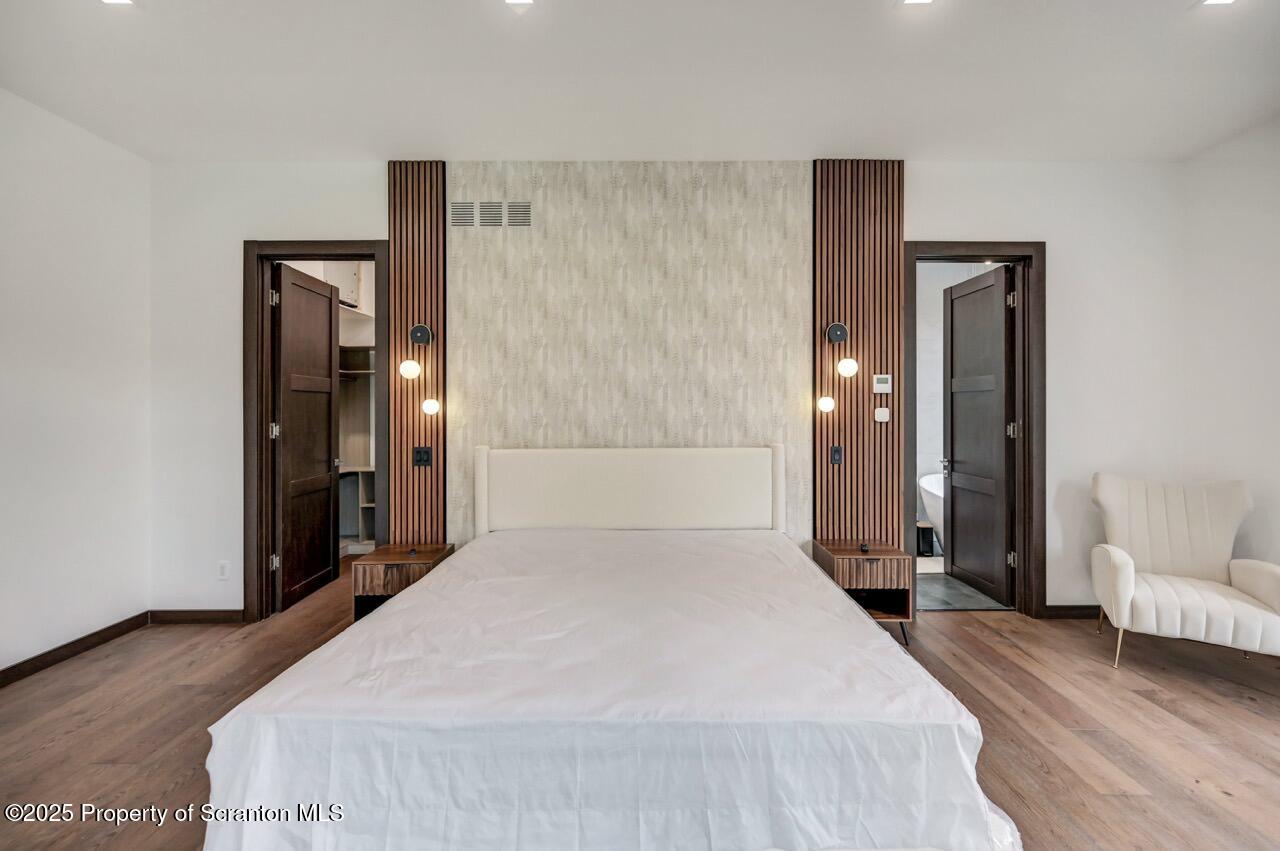 Bear Creek, Pennsylvania, 18602, United States, 4 Bedrooms Bedrooms, ,3 BathroomsBathrooms,Residential,For Sale,2002172