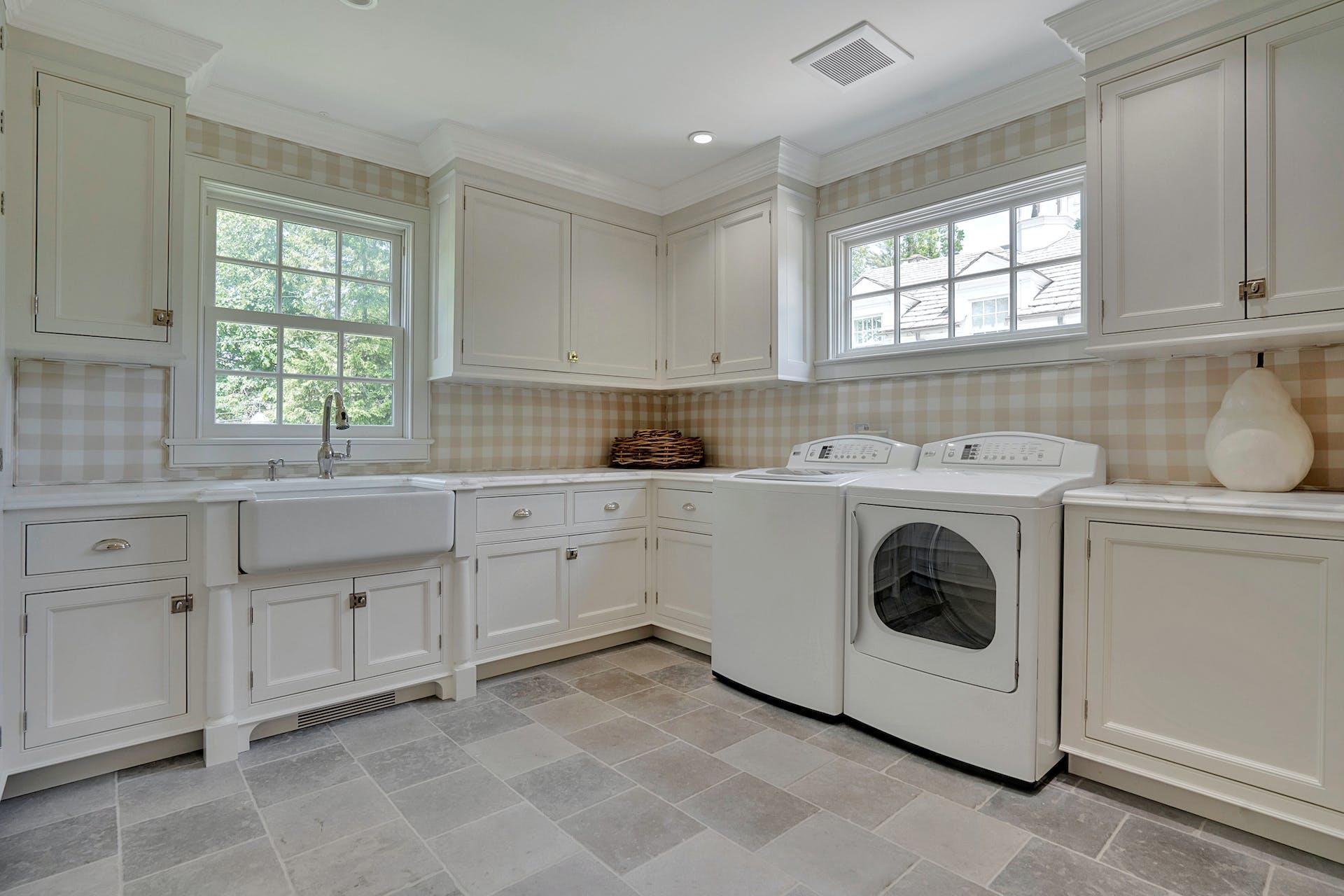 Manhasset, New York, 11030, United States, 5 Bedrooms Bedrooms, ,11 BathroomsBathrooms,Residential,For Sale,1838015