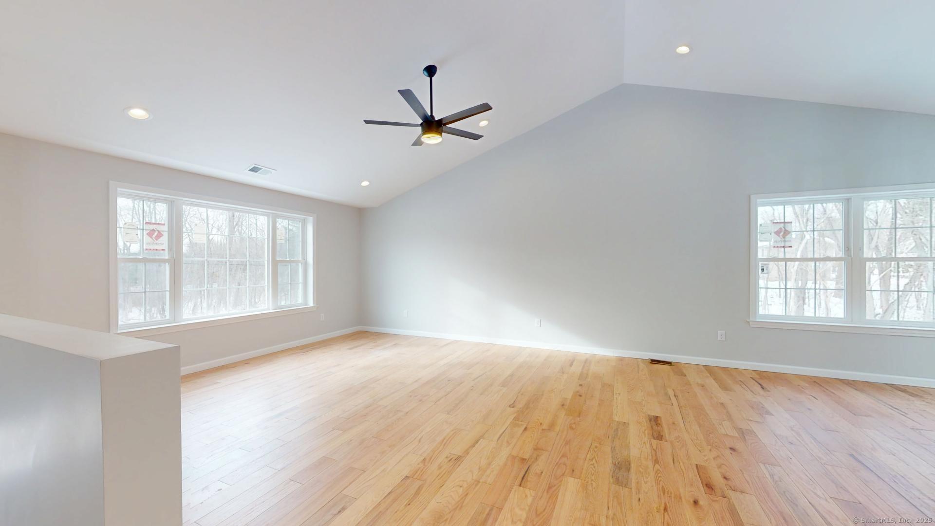 Enfield, Connecticut, 06082, United States, 3 Bedrooms Bedrooms, ,3 BathroomsBathrooms,Residential,For Sale,1919509