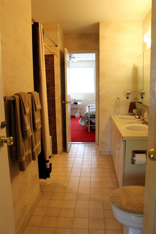 New York, New York, 11730, United States, 3 Bedrooms Bedrooms, ,3 BathroomsBathrooms,Residential,For Sale,1928706