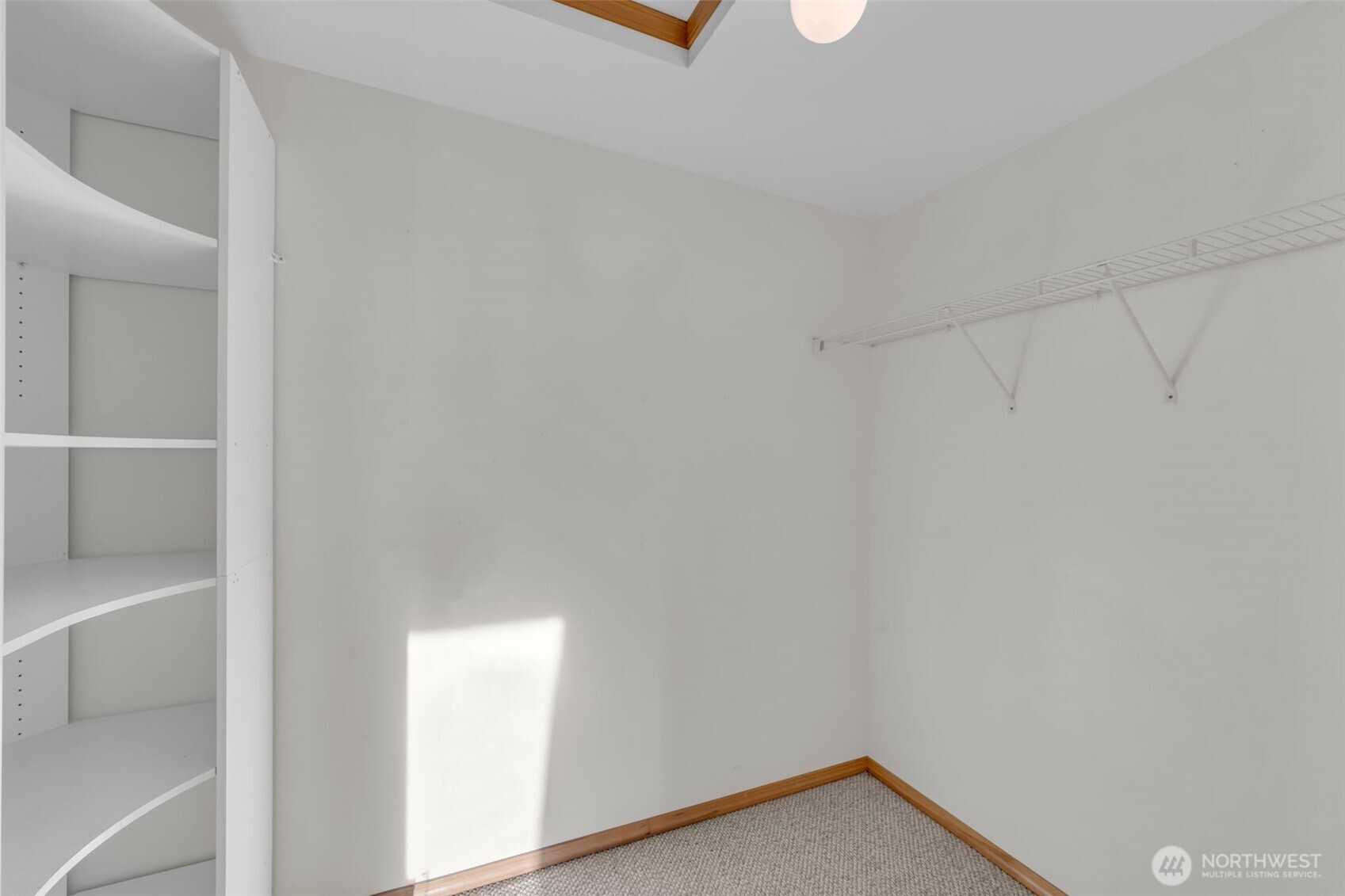 Marysville, Washington, 98270, United States, 3 Bedrooms Bedrooms, ,1 BathroomBathrooms,Residential,For Sale,2009249