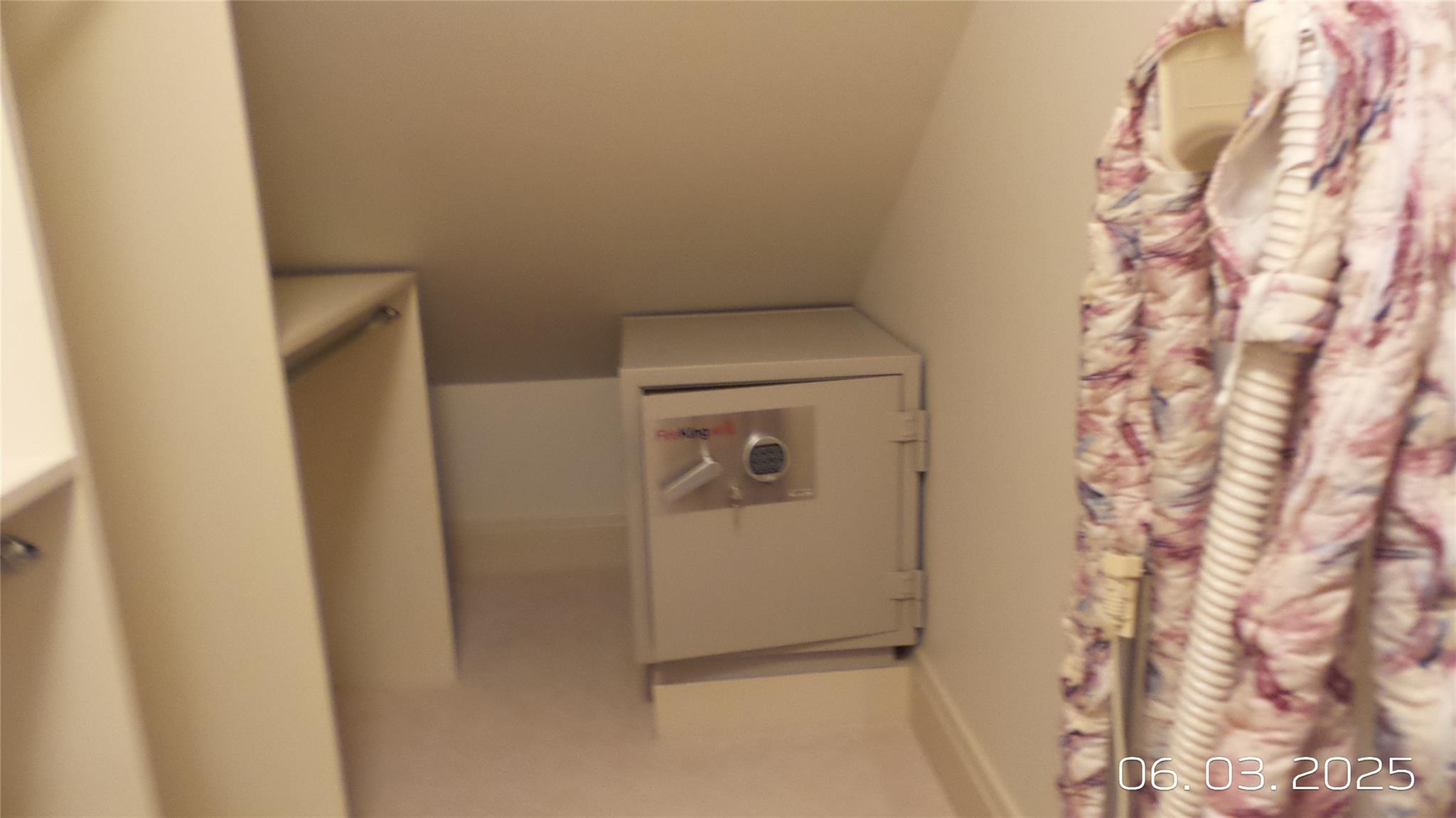 Great Falls, Montana, 59401, United States, 2 Bedrooms Bedrooms, ,4 BathroomsBathrooms,Residential,For Sale,1984477