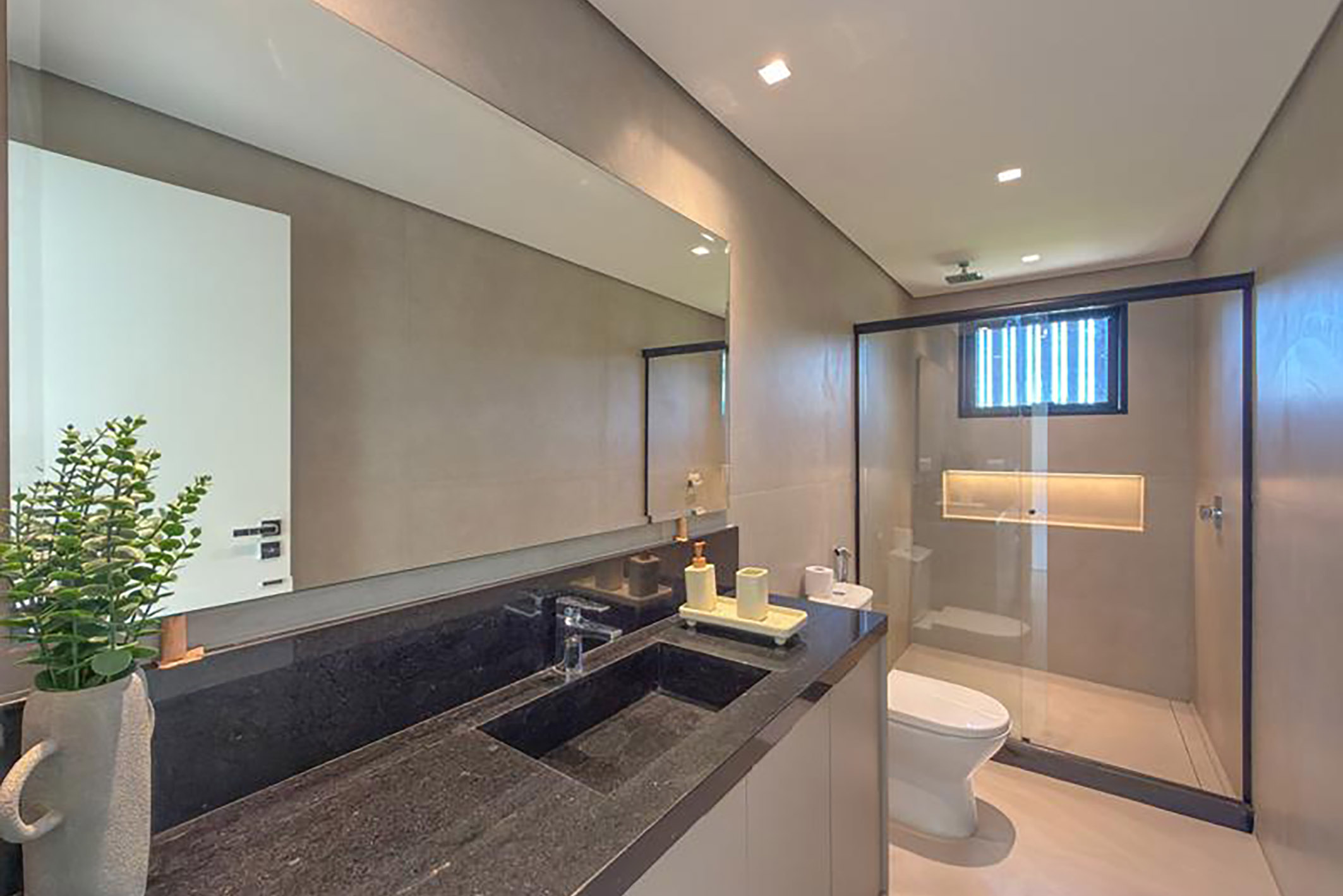 Contemporary residence with six suites in Frade Green, Angra dos Reis - 物件實景