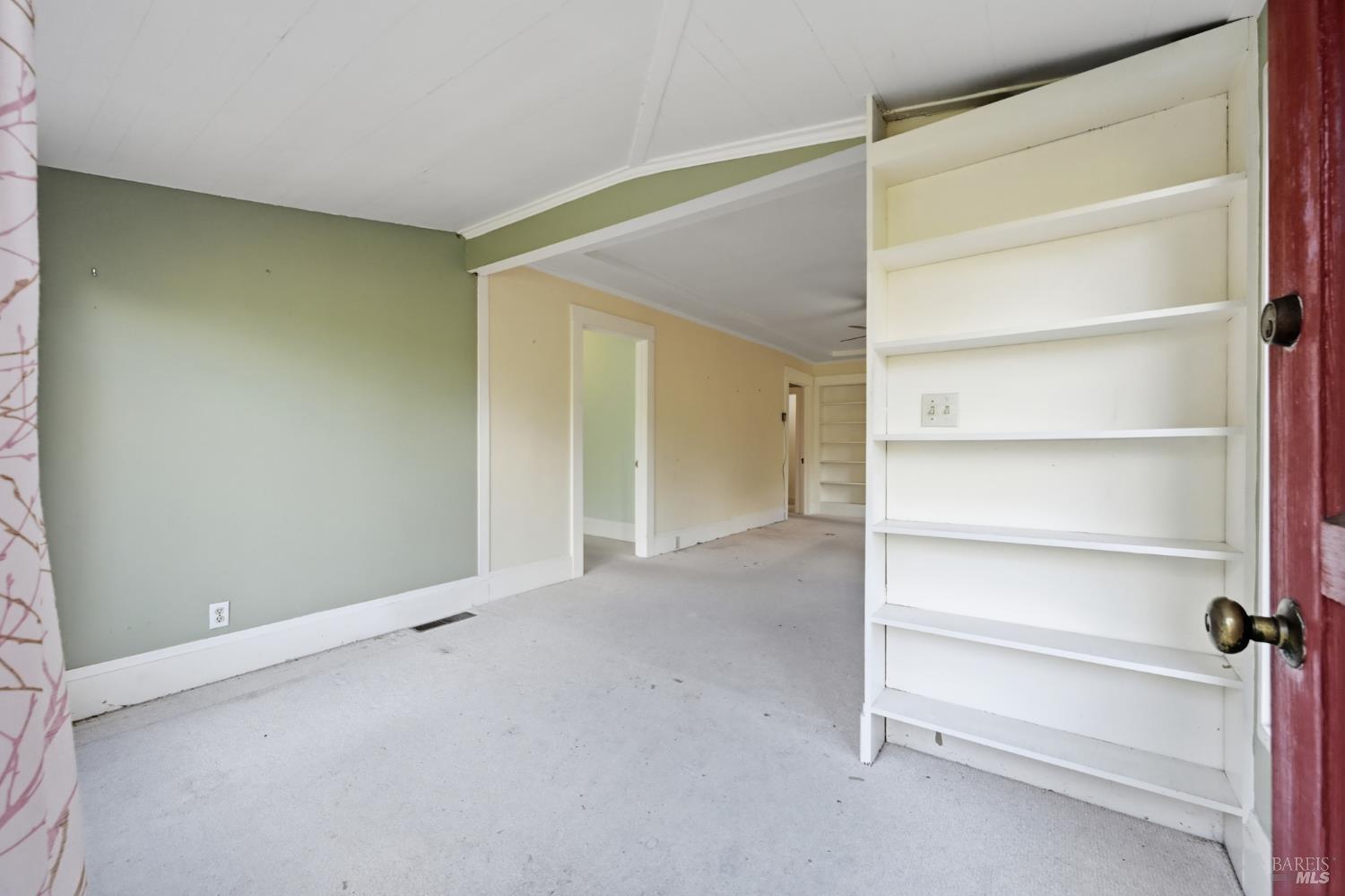 Fairfax, California, 94930, United States, 2 Bedrooms Bedrooms, ,2 BathroomsBathrooms,Residential,For Sale,1989097