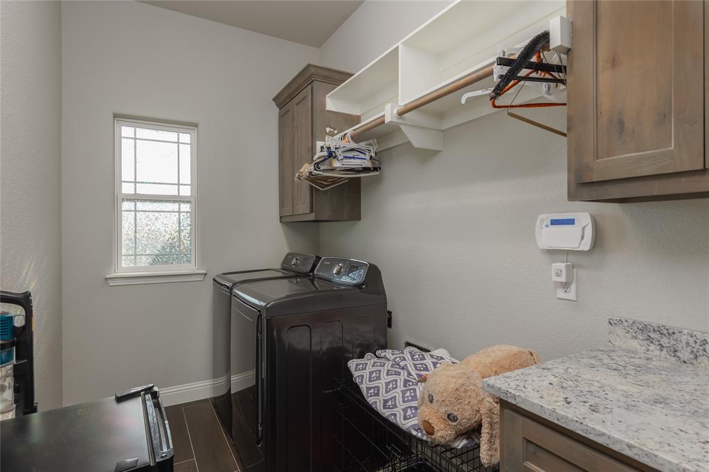 Springtown, Texas, 76082, United States, 4 Bedrooms Bedrooms, ,2 BathroomsBathrooms,Residential,For Sale,1980102