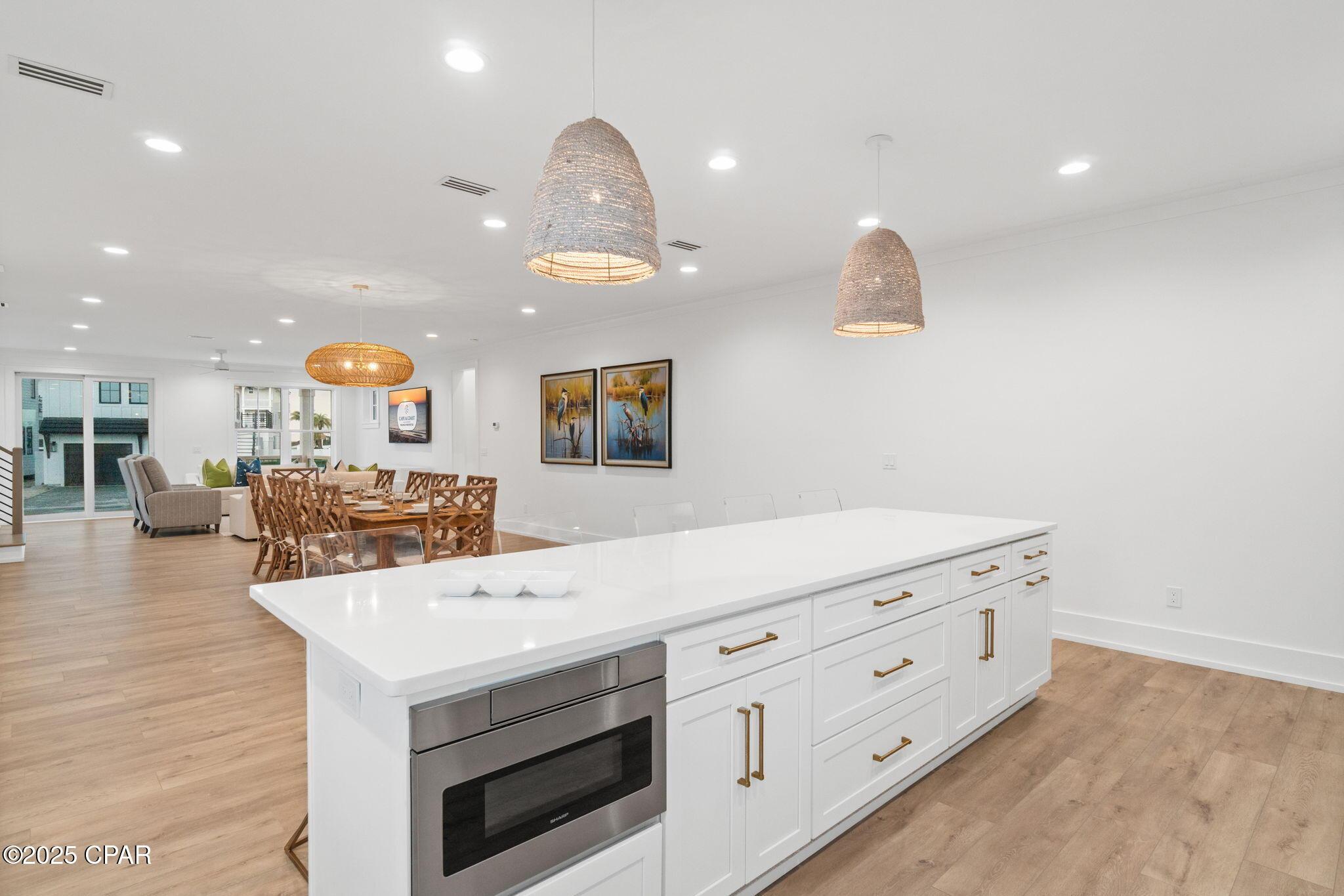 Mexico Beach, Florida, 32456, United States, 5 Bedrooms Bedrooms, ,5 BathroomsBathrooms,Residential,For Sale,1981847