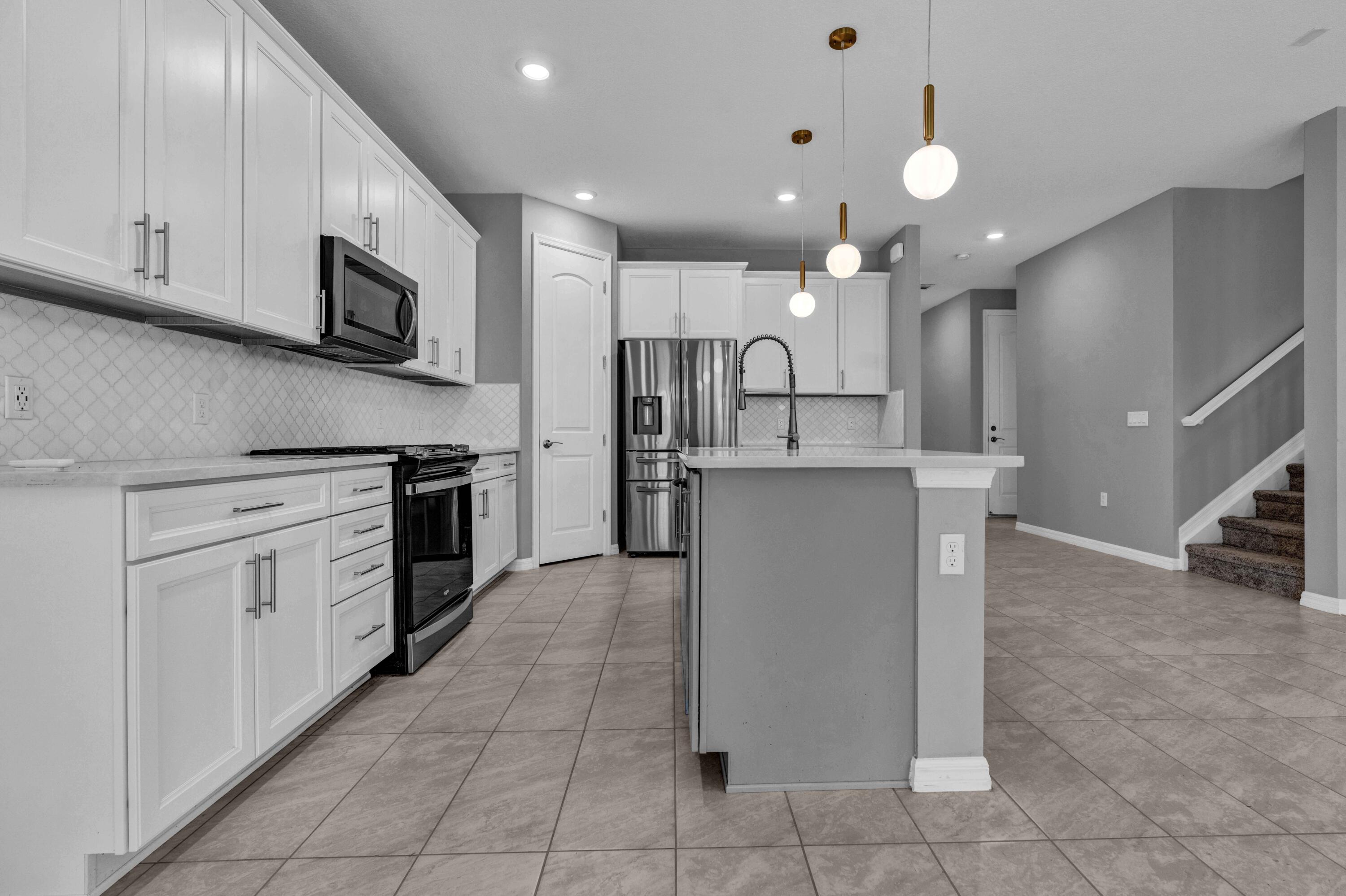 Lake Worth, Florida, 33467, United States, 5 Bedrooms Bedrooms, ,3 BathroomsBathrooms,Residential,For Sale,2048468
